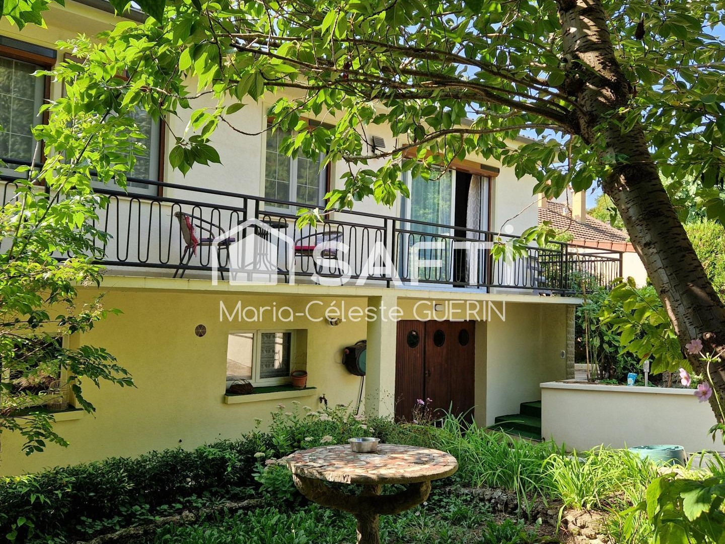 Une habitation principale avec T2 indépendant !