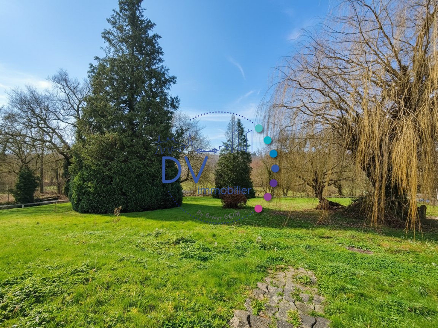 Maison à vendre - 9 pièces - 160m2 - Montceaux (01090)