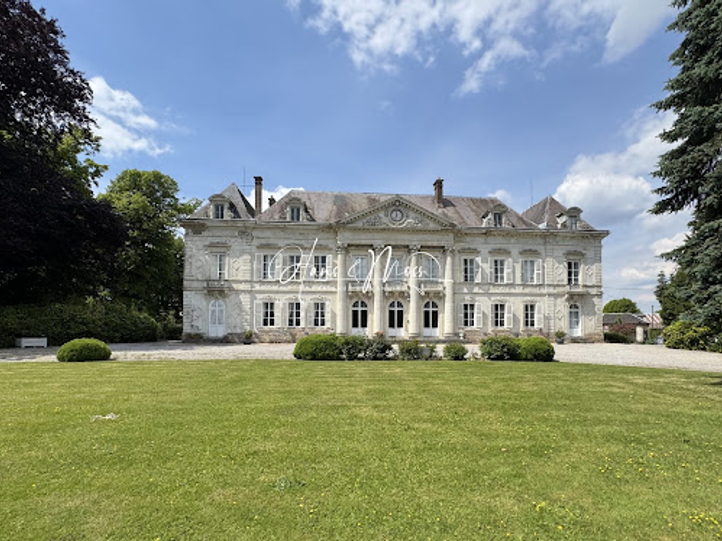 Maison à vendre - 17 pièces - 700m2 - Arras (62000)
