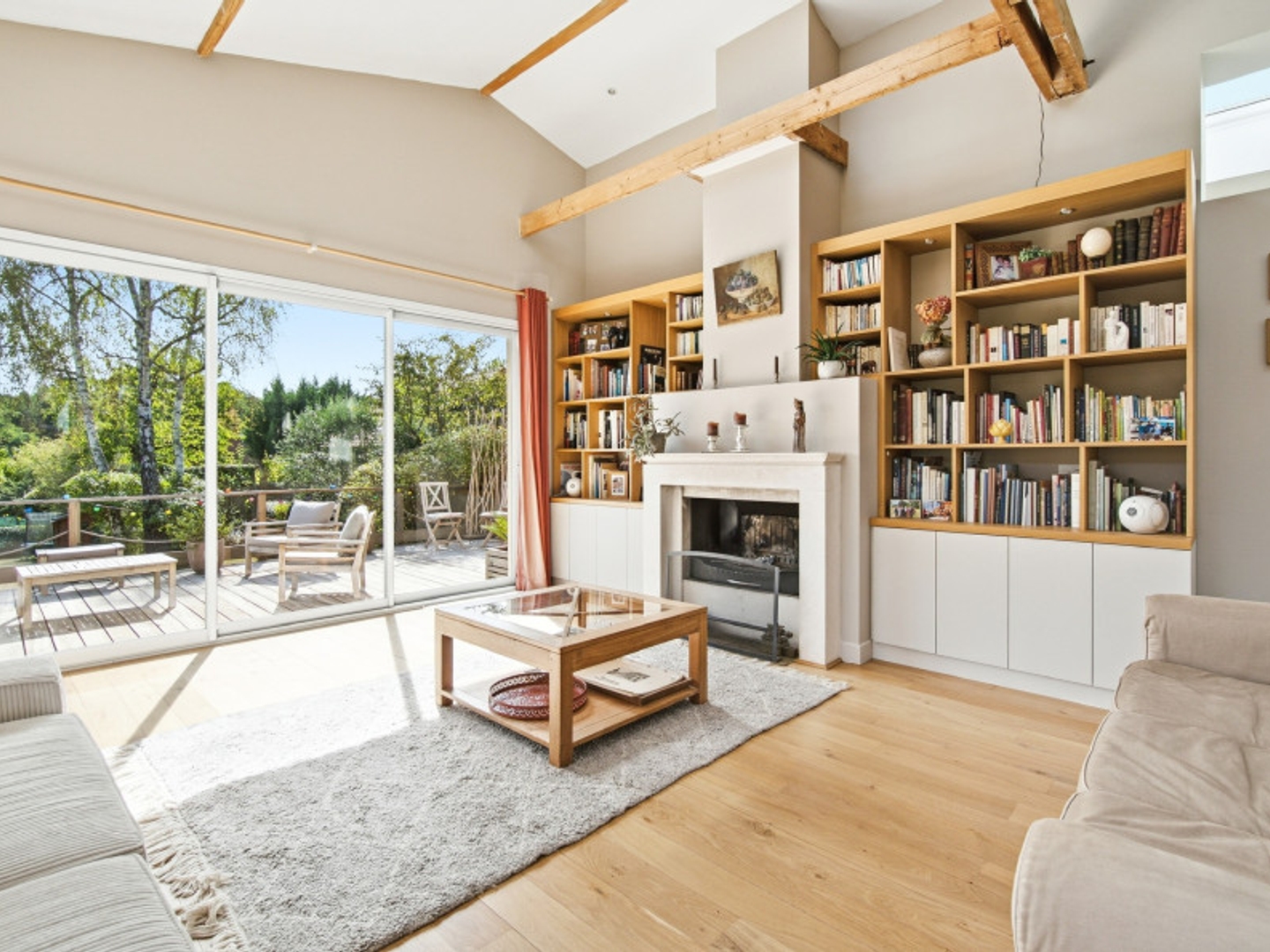 Maison 7 pièces 240 m²