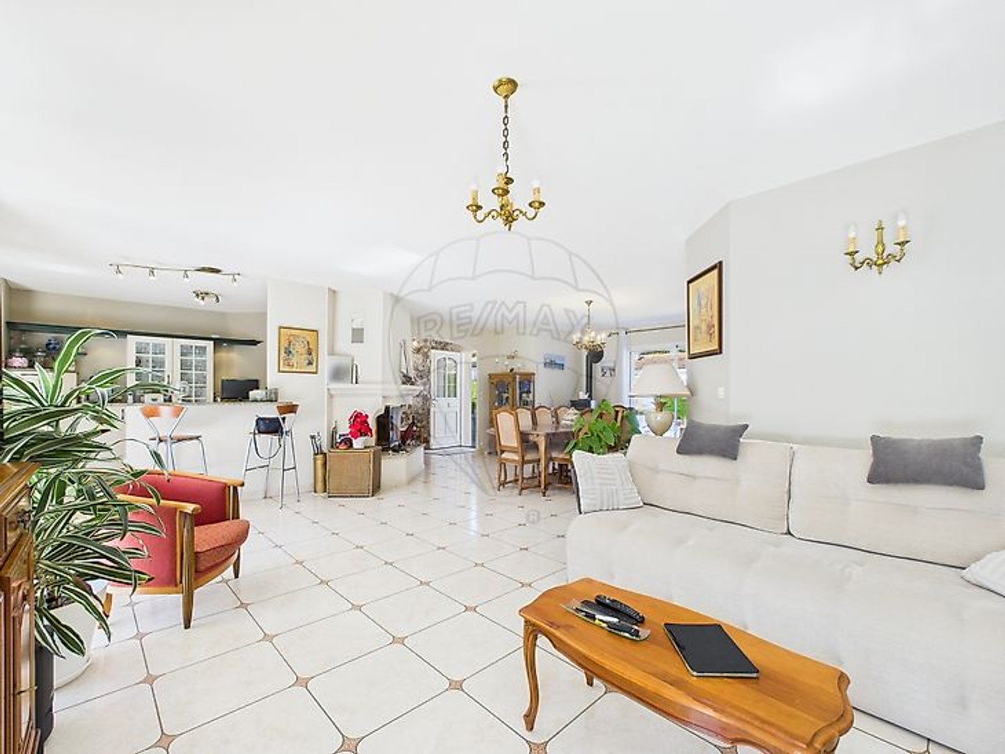 Maison à vendre - 4 pièces - 143m2 - Saint-Palais-Sur-Mer (17420)