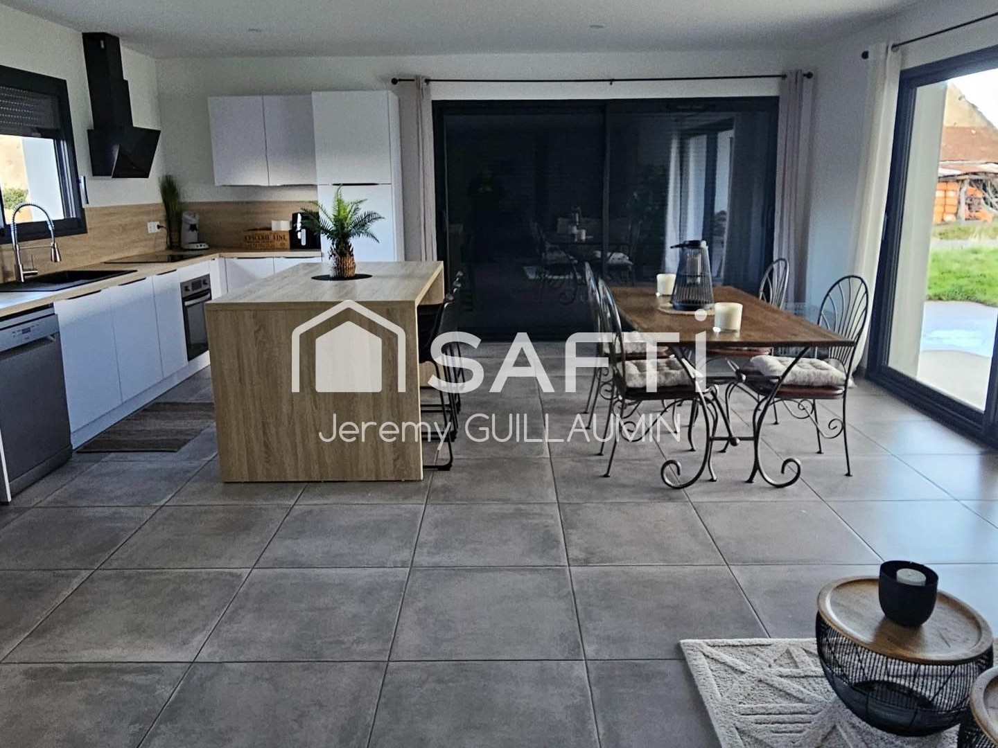 Maison 6 pièces 156 m²