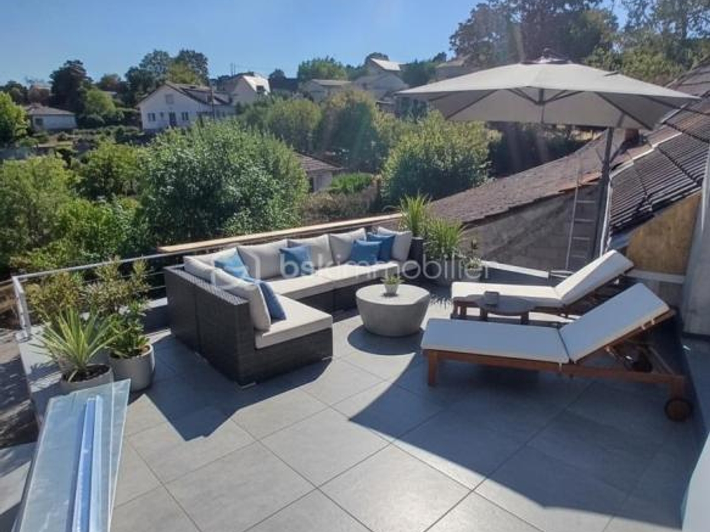 DANS UN BEAU CADRE DE VIE, VOTRE APPARTEMENT T3 NEUF DANS MAISON , DERNIER ETAGE, TERRASSE