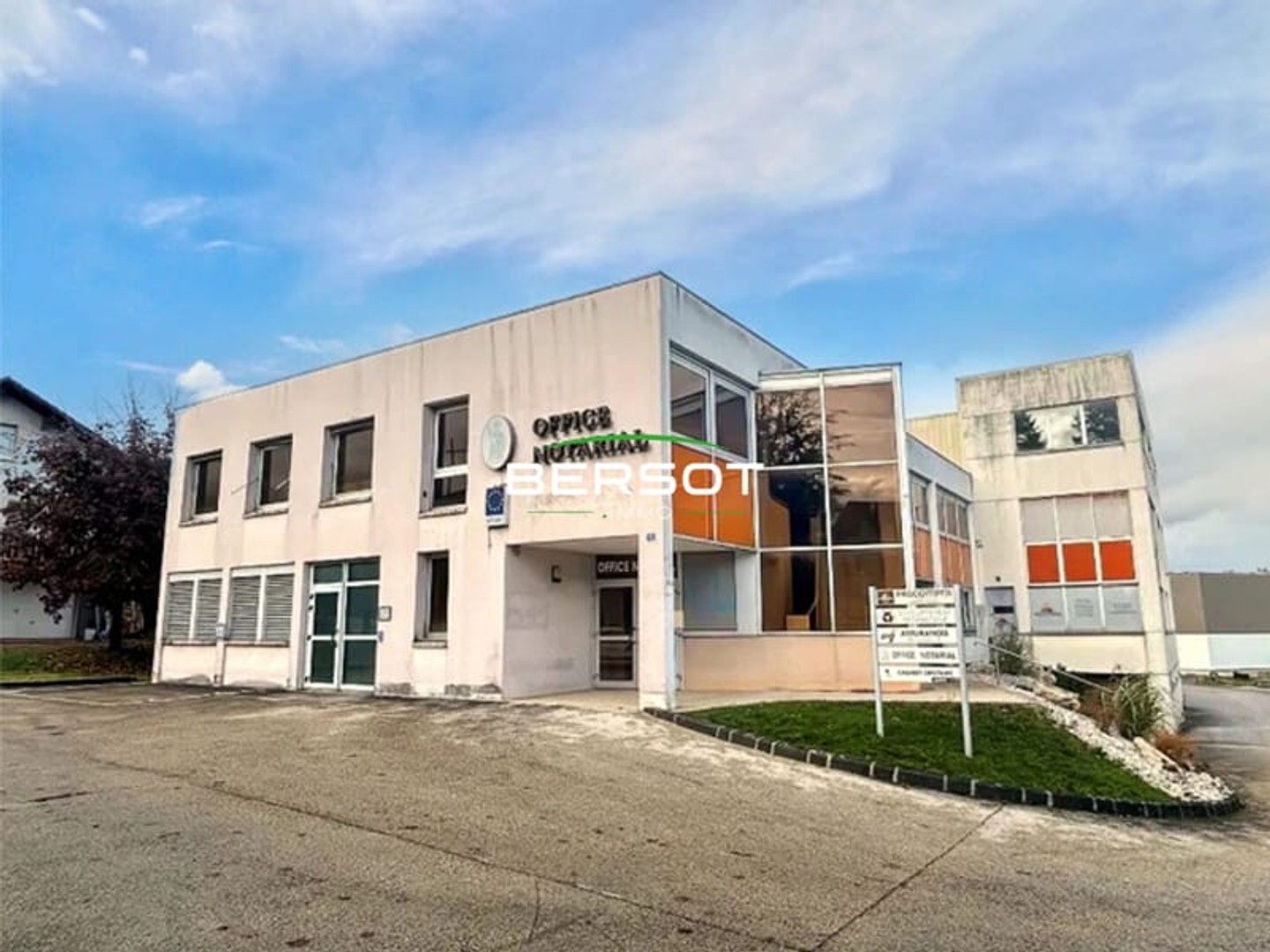 Bâtiment commercial à fort potentiel idéal investisseur