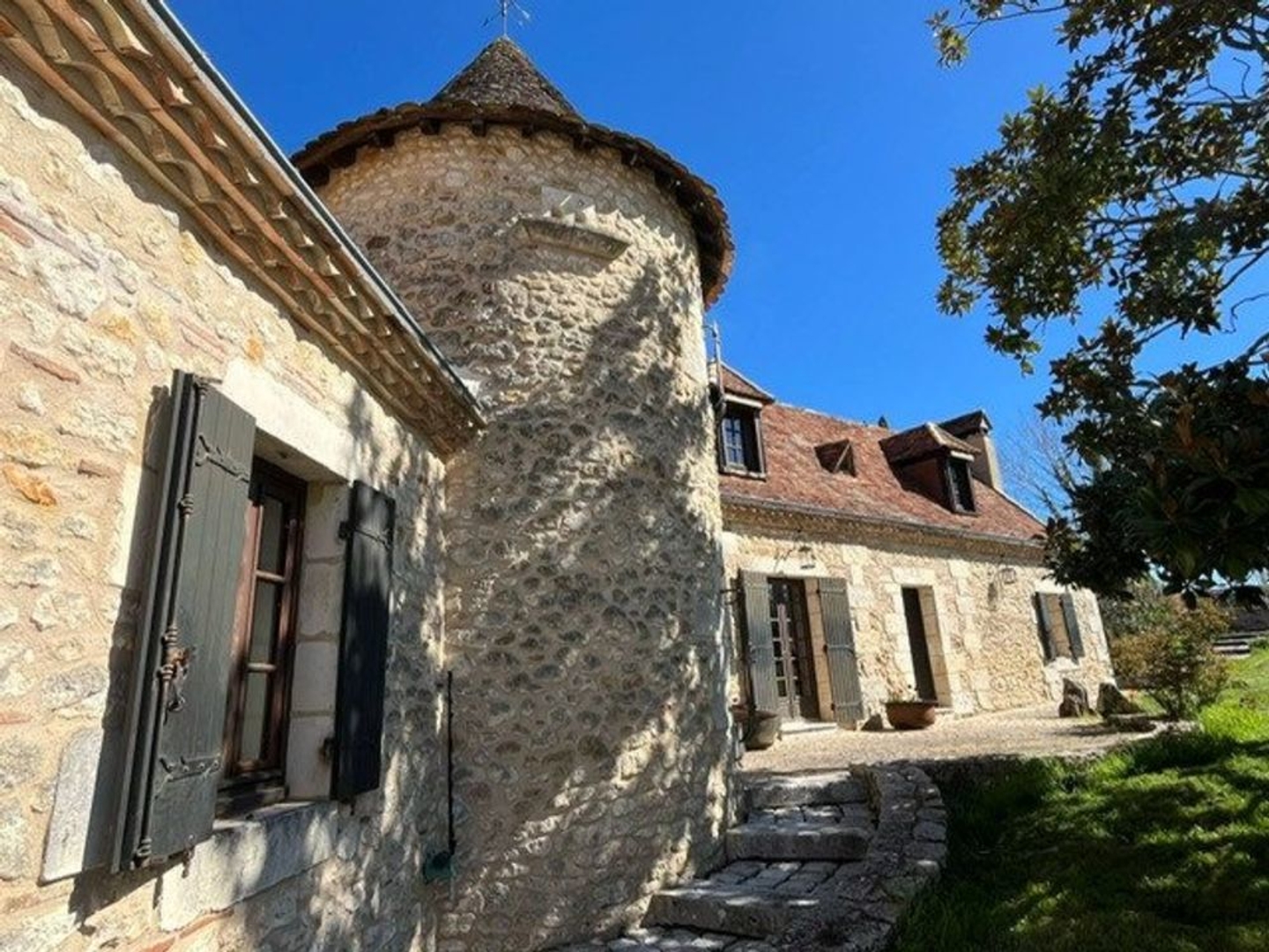 Maison à vendre - 10 pièces - 330m2 - Beaupouyet (24400)