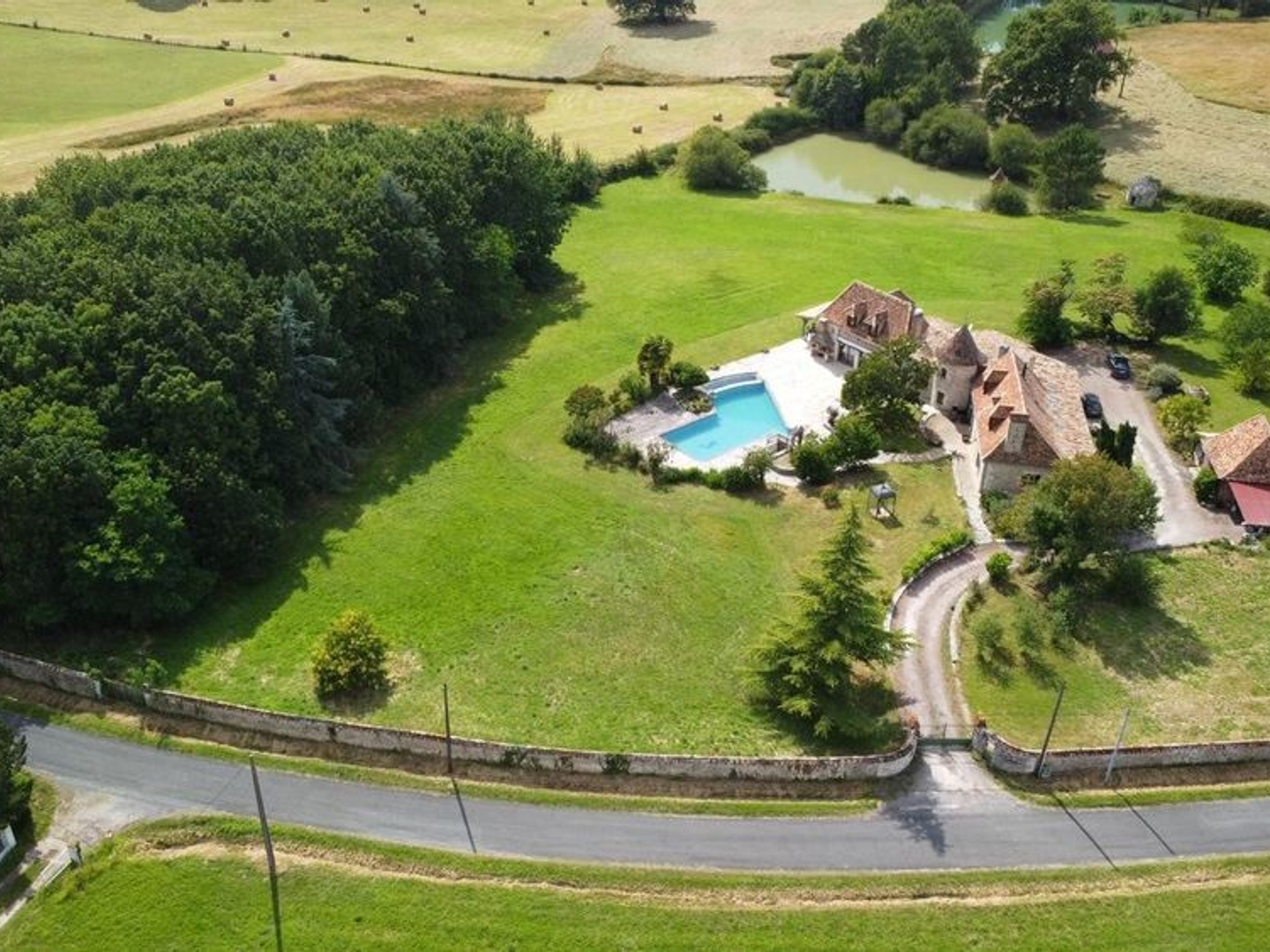 Maison à vendre - 10 pièces - 330m2 - Beaupouyet (24400)