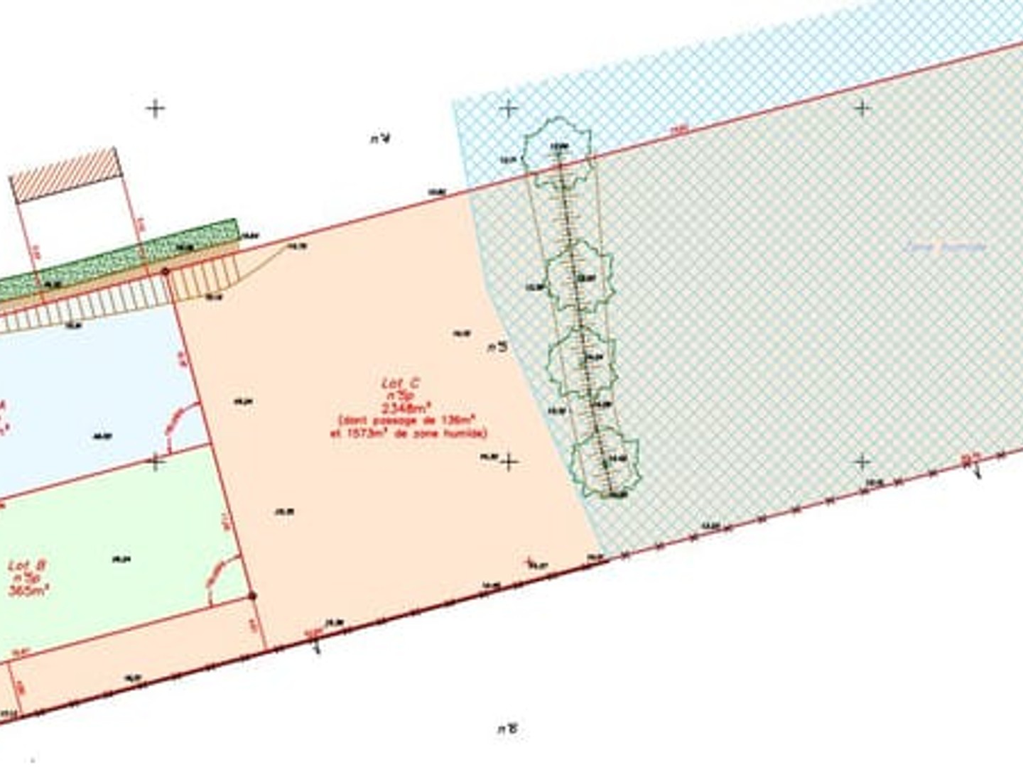 Terrain 900 m²