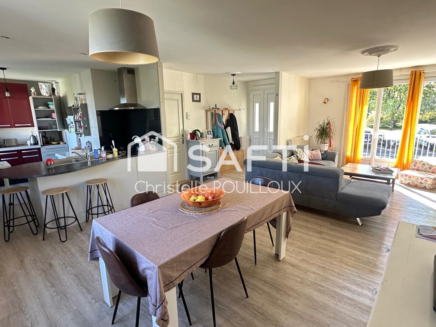 Maison 3 chambres, 2 SDB, sous-sol aménagé et jardin clos