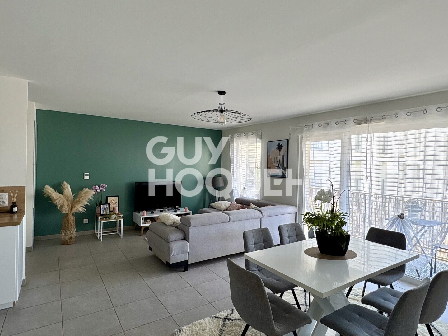 Magnifique Appartement 4 chambres + 2 places de parking à LAGORD