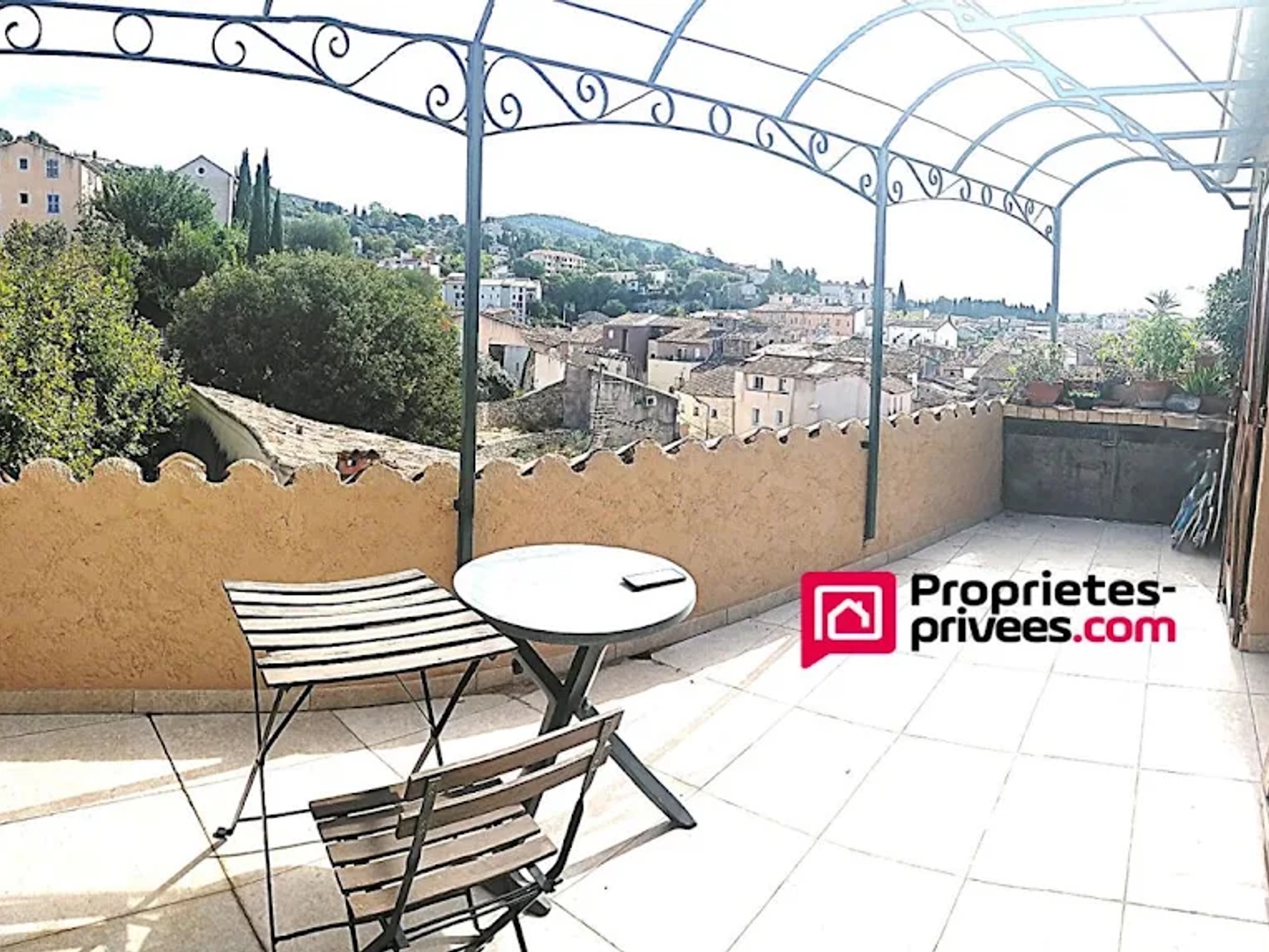 Appartement à vendre - 4 pièces - 99m2 - Draguignan (83300)