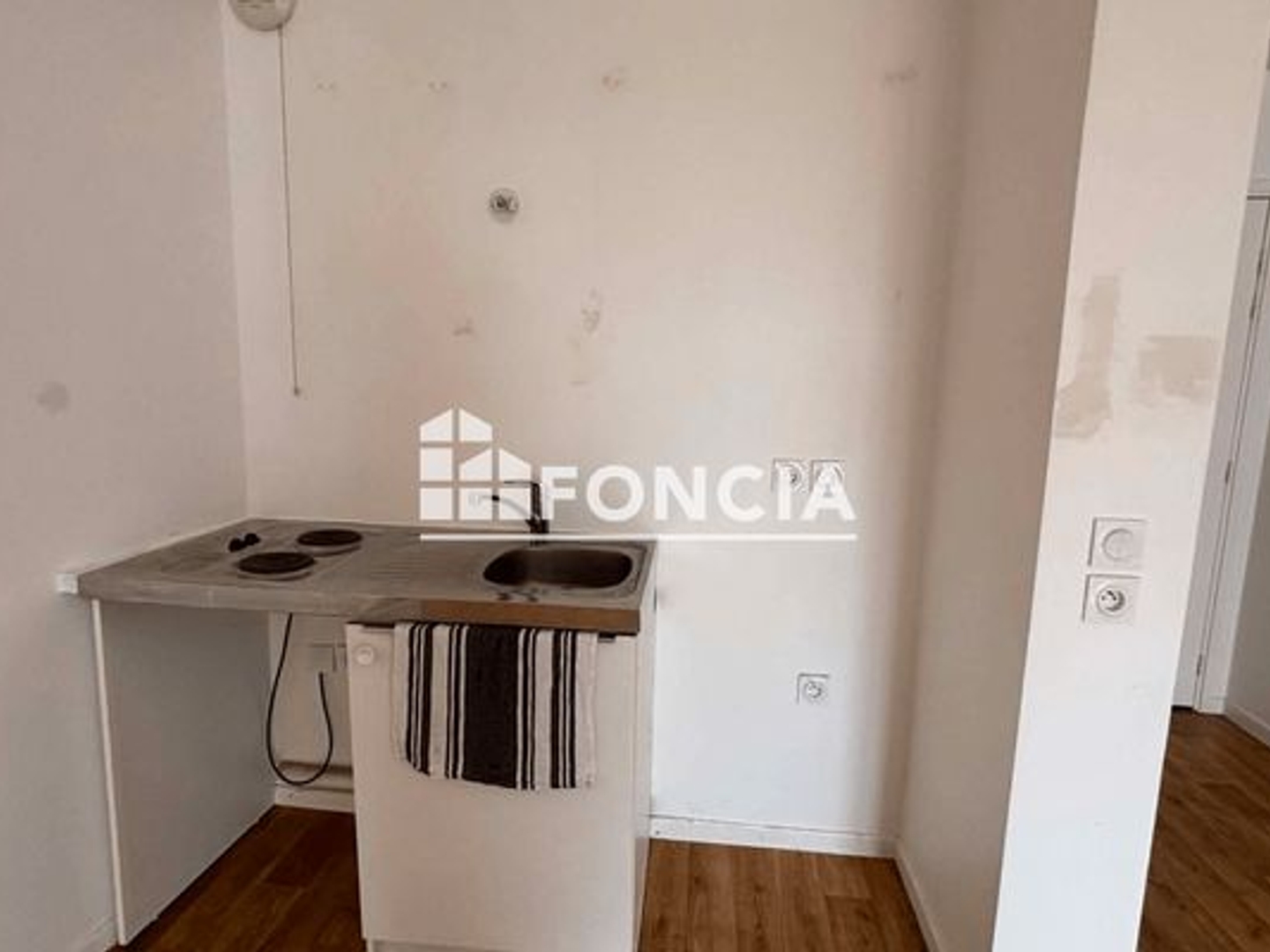 Appartement à vendre - 1 pièce - 29m2 - Mantes-La-Ville (78711)