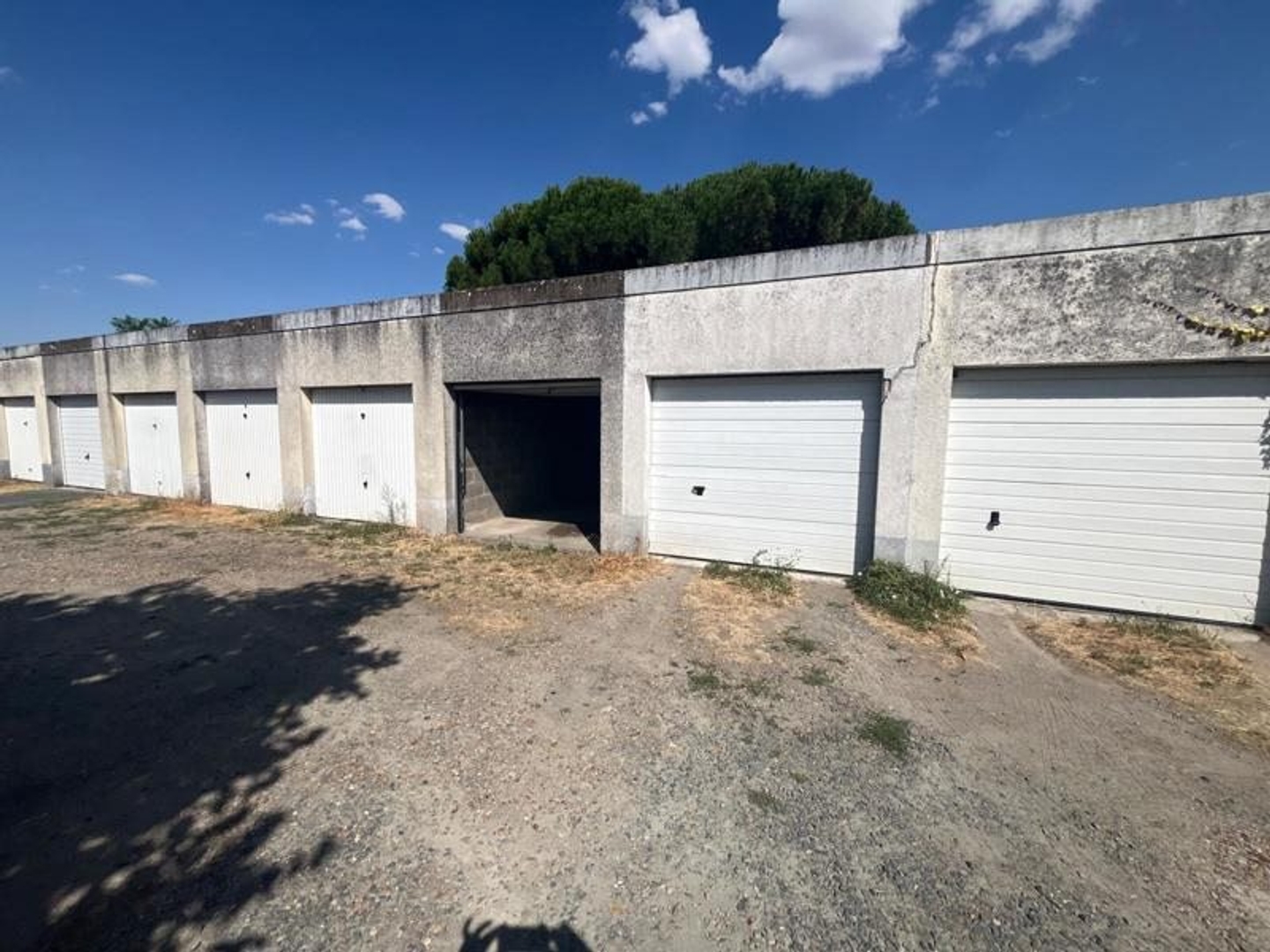 Parking / garage / box à vendre - 14m2 - Saint-Pierre-Des-... (37700)
