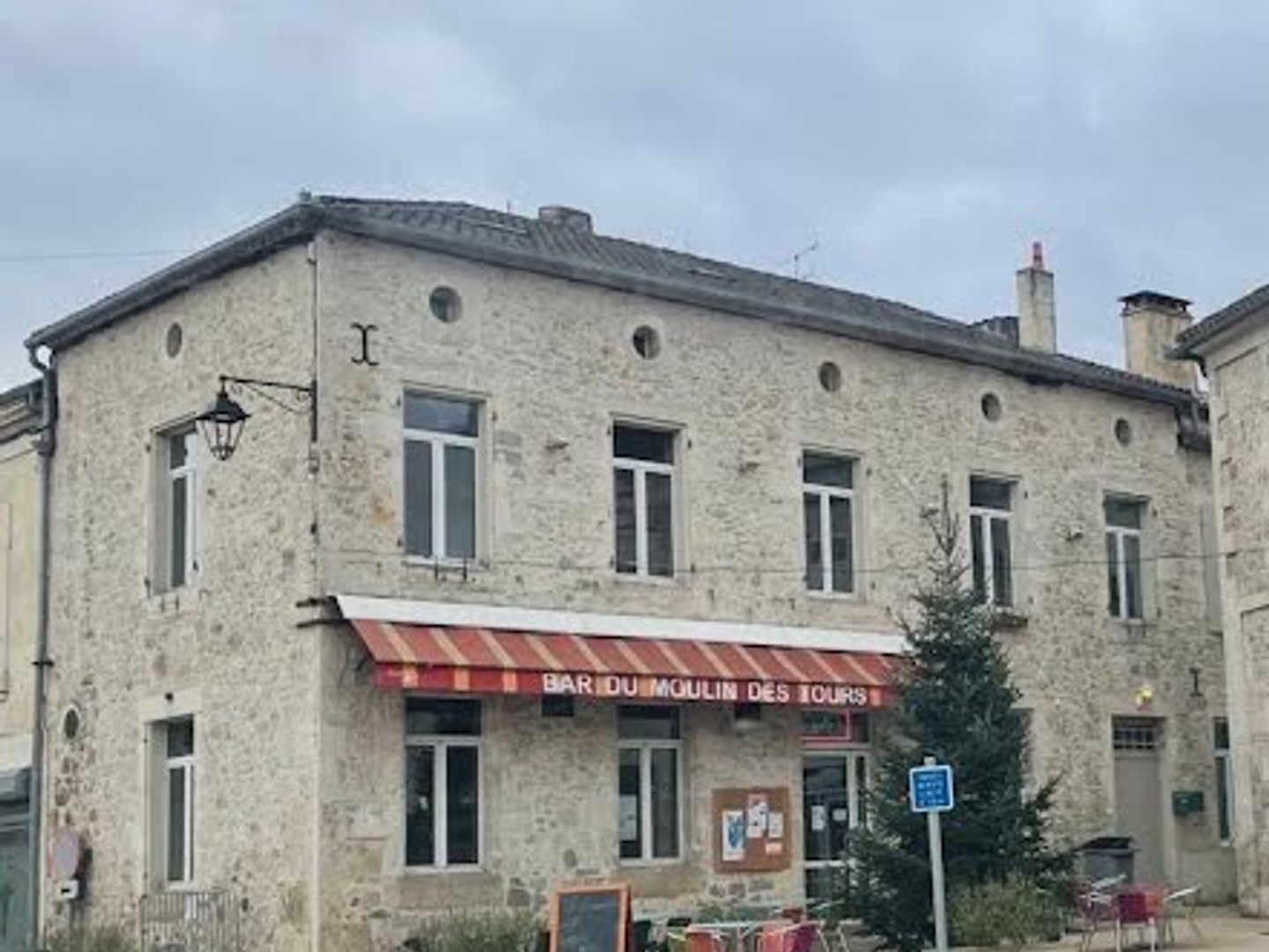 Commerce 3 pièces 283 m²