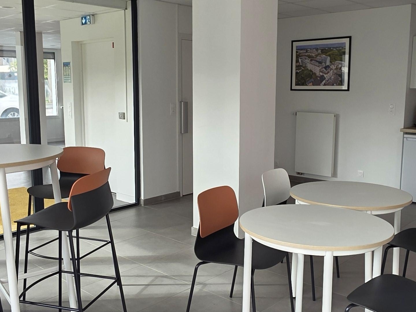 Bureaux à vendre - 2 pièces - 99m2 - Rennes (35700)