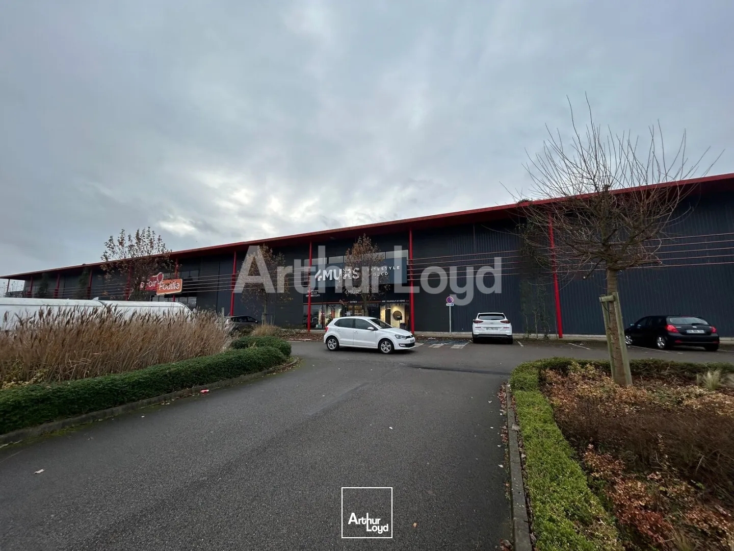 Locaux à vendre - 1150m2 - Bruay-La-Buissière (62700)