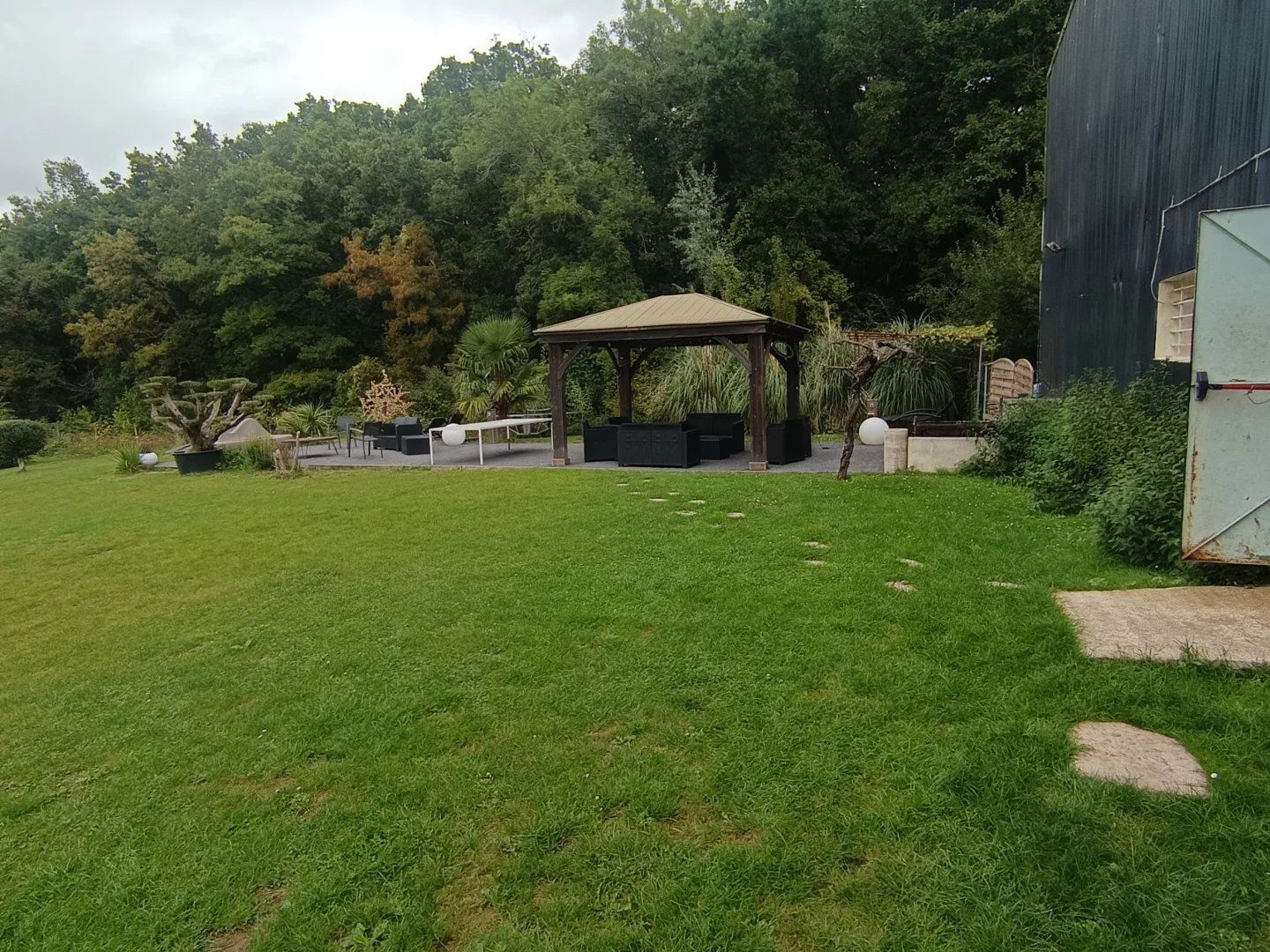 Bureaux à vendre - 6132m2 - Breuillet (91650)