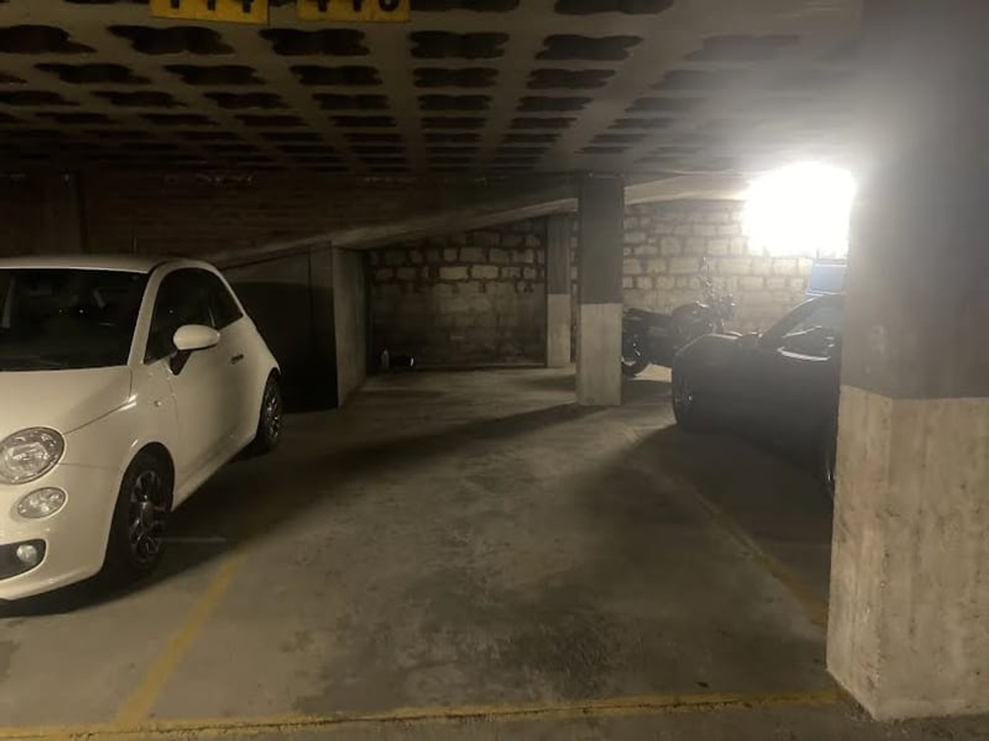 Parking 12 m²