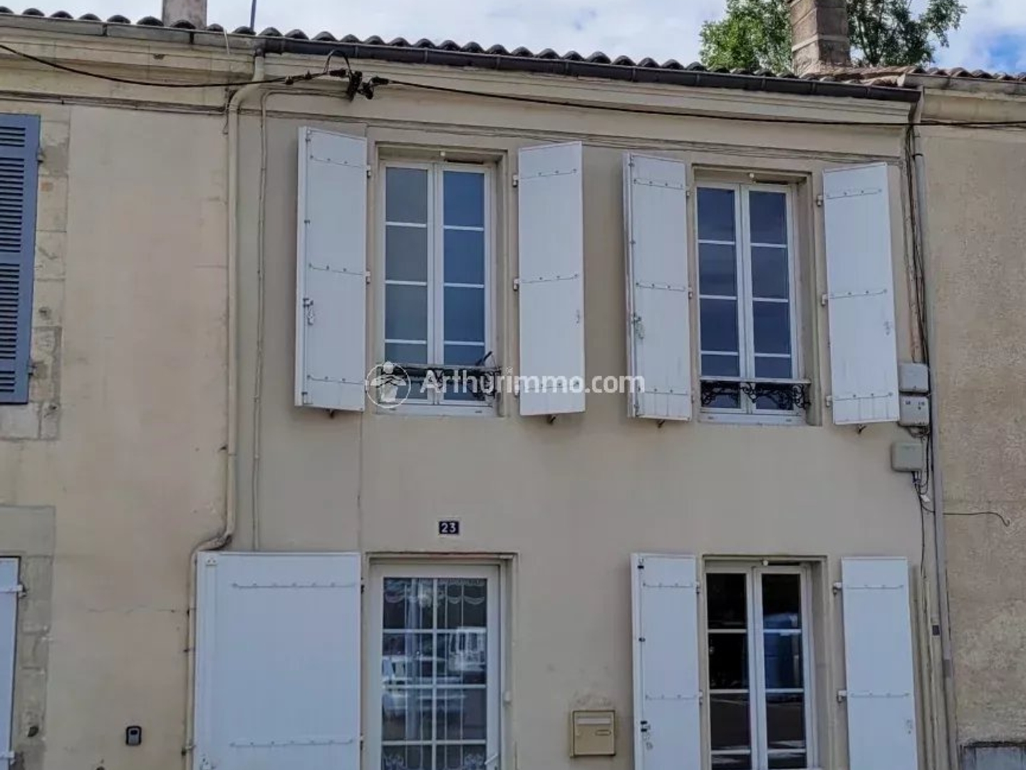 Maison à vendre - 4 pièces - 72m2 - Saint-Jean-D'angély (17400)