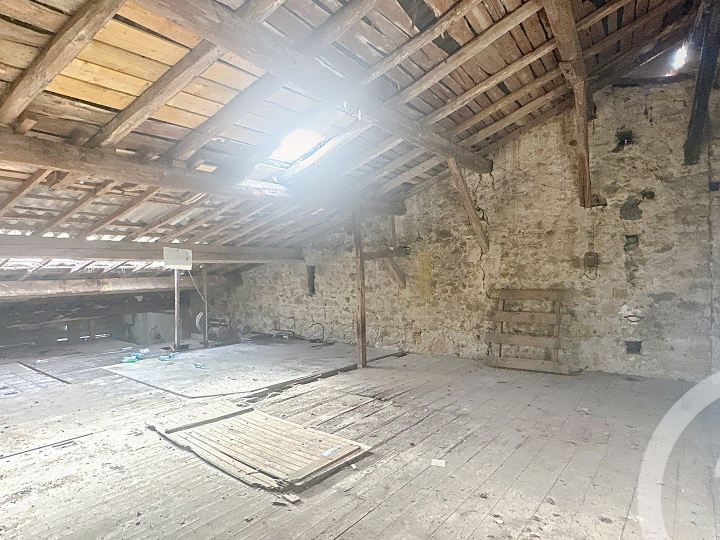 Maison à vendre - 2 pièces - 200m2 - Sainte-Croix-Volv... (09230)