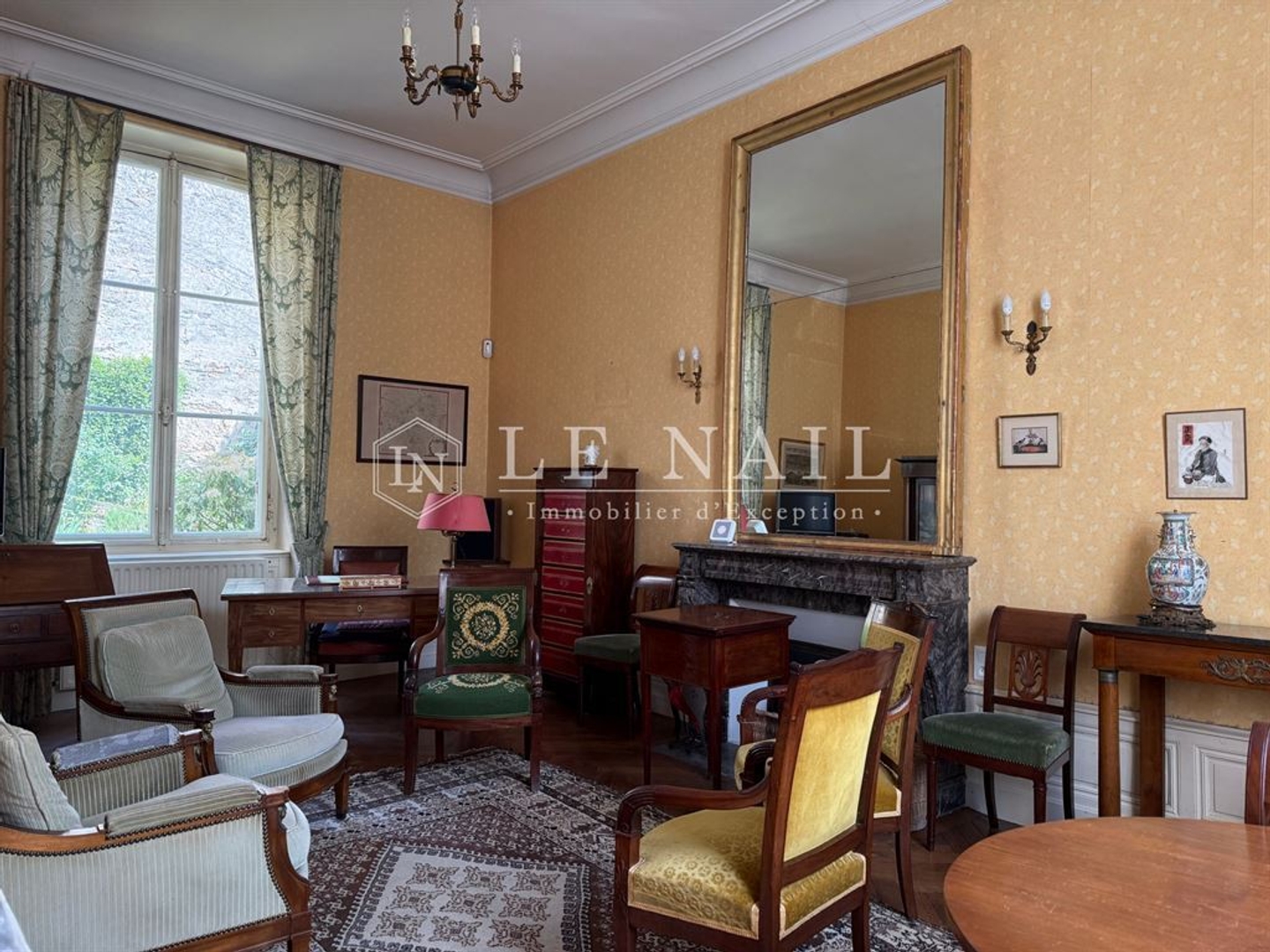 Maison à vendre - 11 pièces - 259m2 - Château-Gontier-S... (53200)