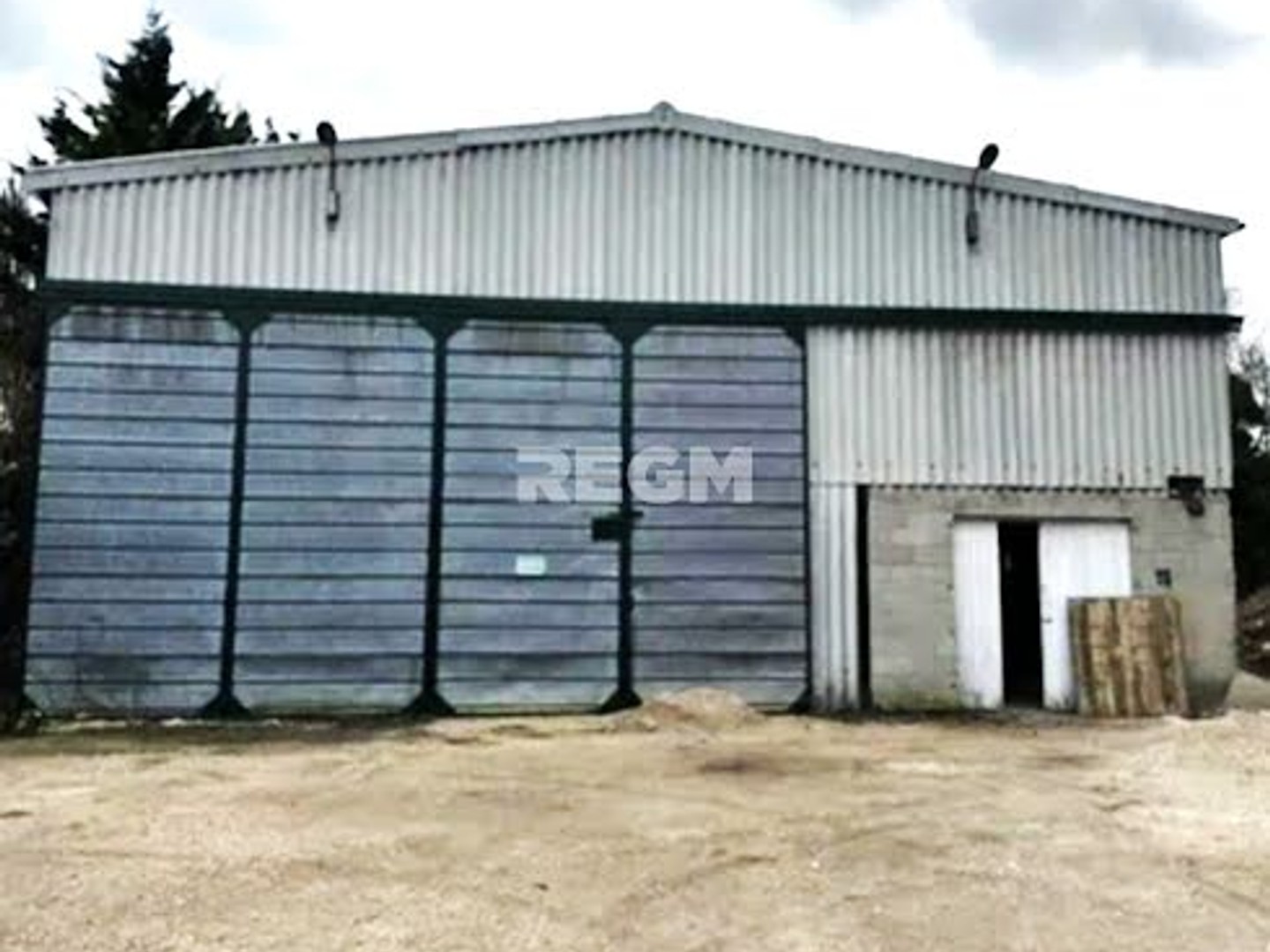 Parking/Garage/Box 265 m²