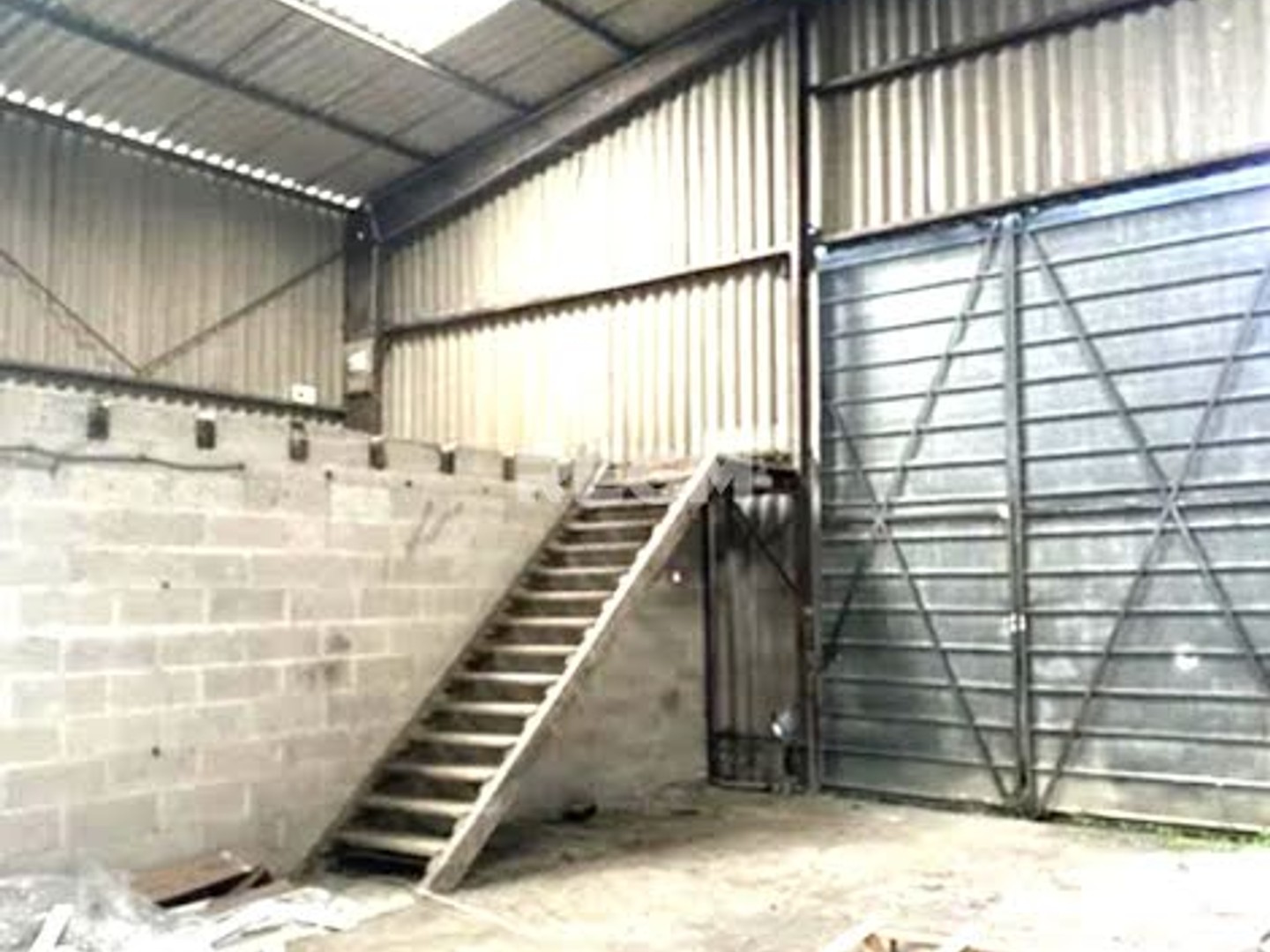 Parking / garage / box à vendre - 265m2 - Bréviandes (10450)