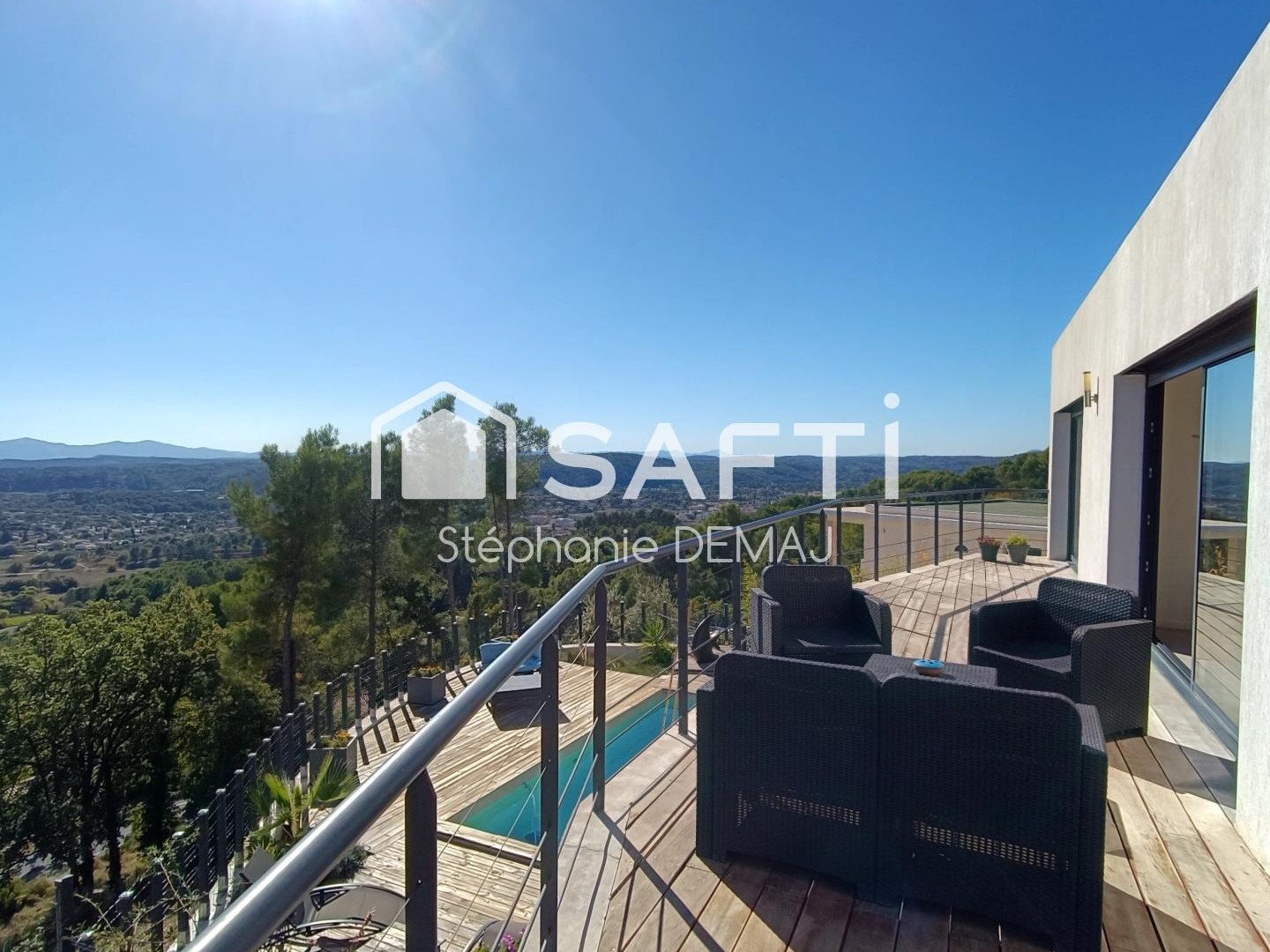 Villa contemporaine T4 de 150 m² - terrain 1908 m²