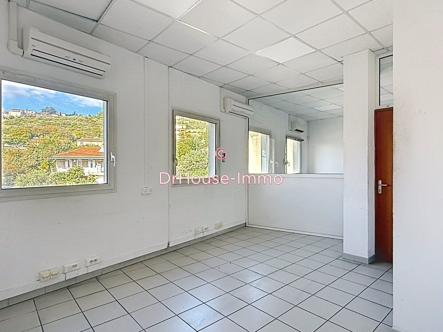 Bureaux à vendre - 10 pièces - 408m2 - Marseille 15e (13015)
