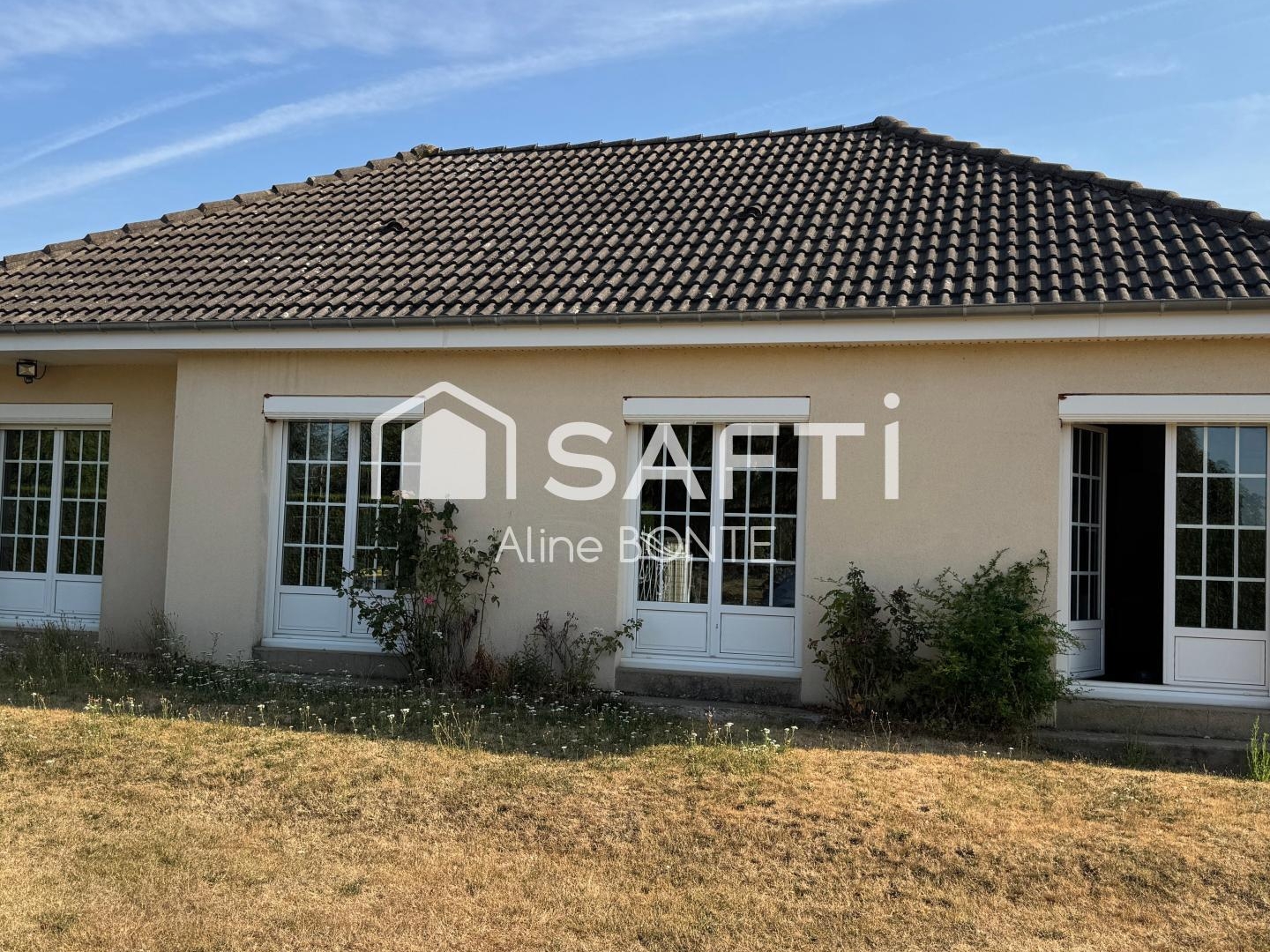 Maison de plain pied avec une dépendance