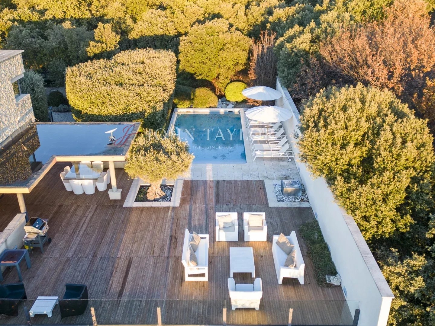 Maison à vendre - 5 pièces - 200m2 - Venasque (84210)