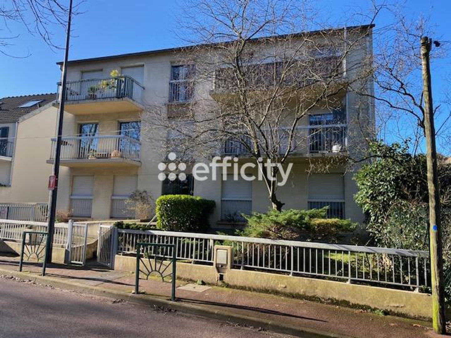 Appartement à vendre - 3 pièces - 82m2 - Rueil-Malmaison (92500)