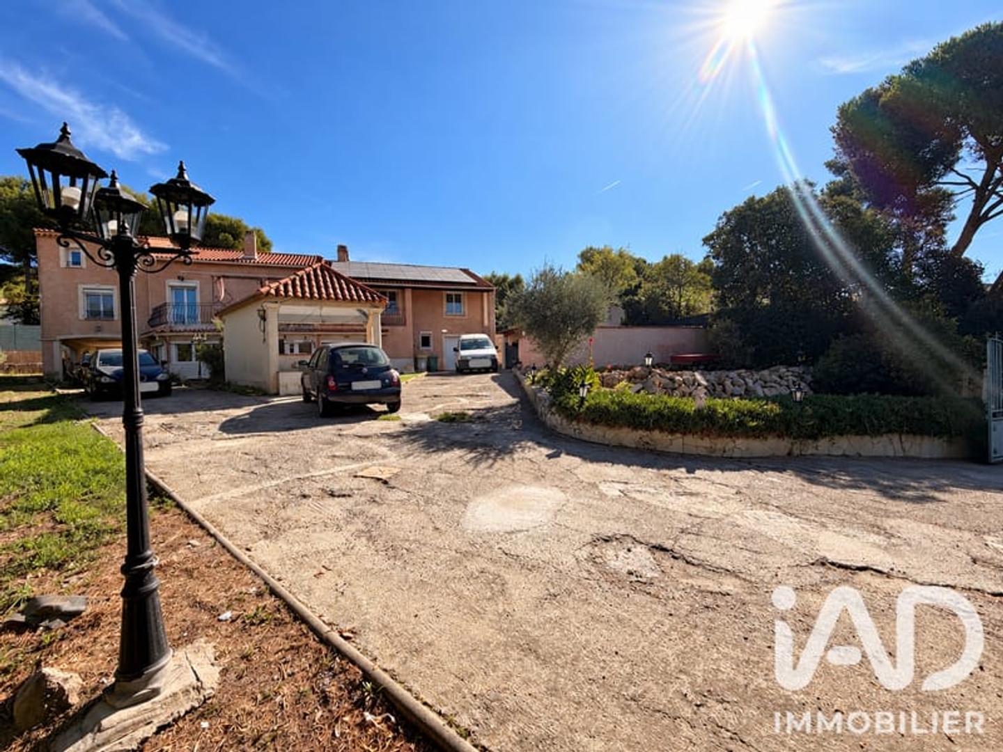 Maison 8 pièces 260 m²