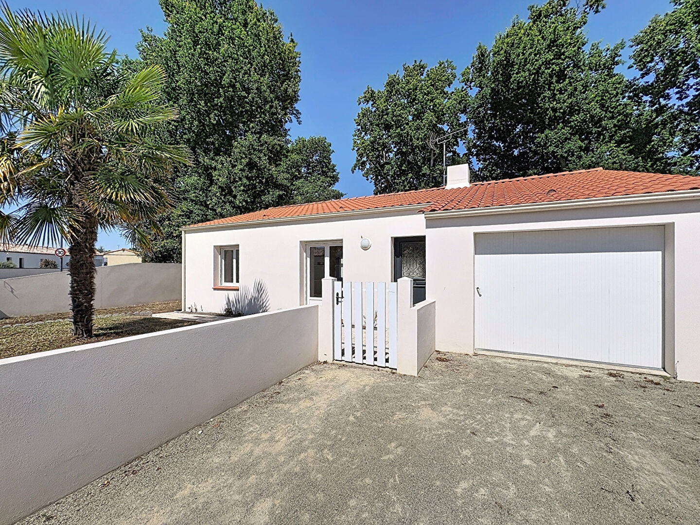 Maison à vendre à Challans - centre ville - jardin et garage