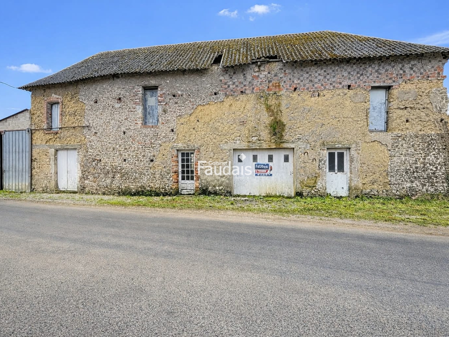Maison 2 pièces 77 m²