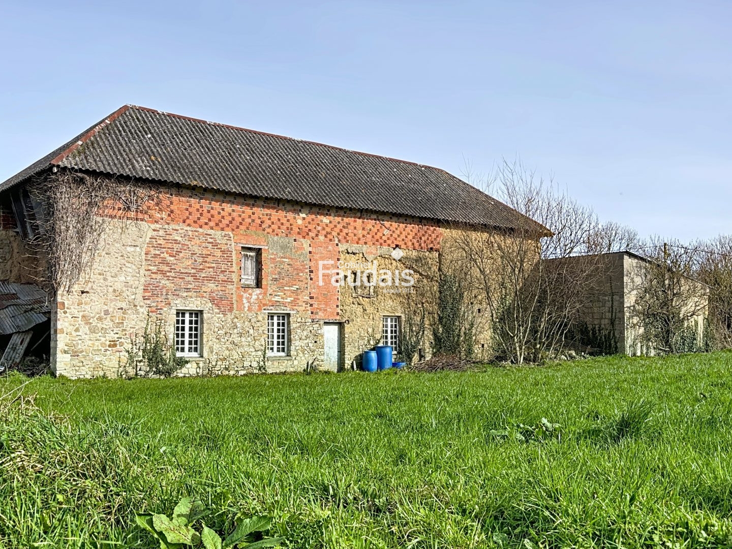 Maison à vendre - 2 pièces - 77m2 - Laulne (50430)