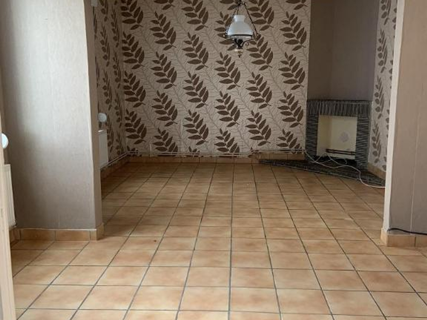 Maison 2 pièces 81 m²