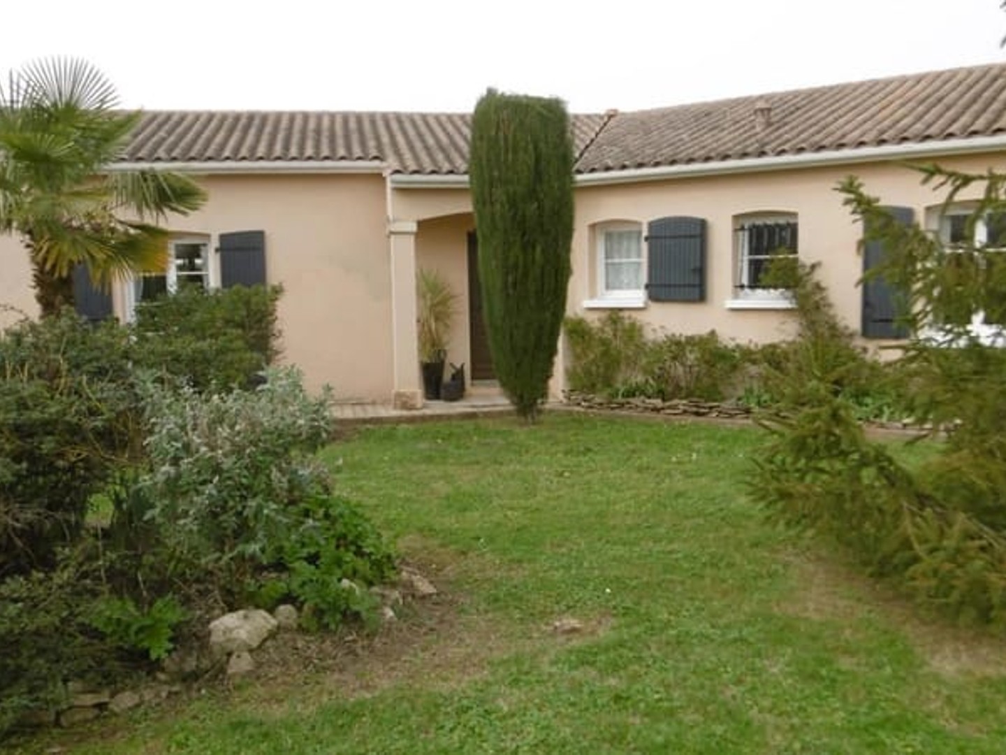 PAVILLON PLAIN PIED 4 CHAMBRES 2 GARAGES