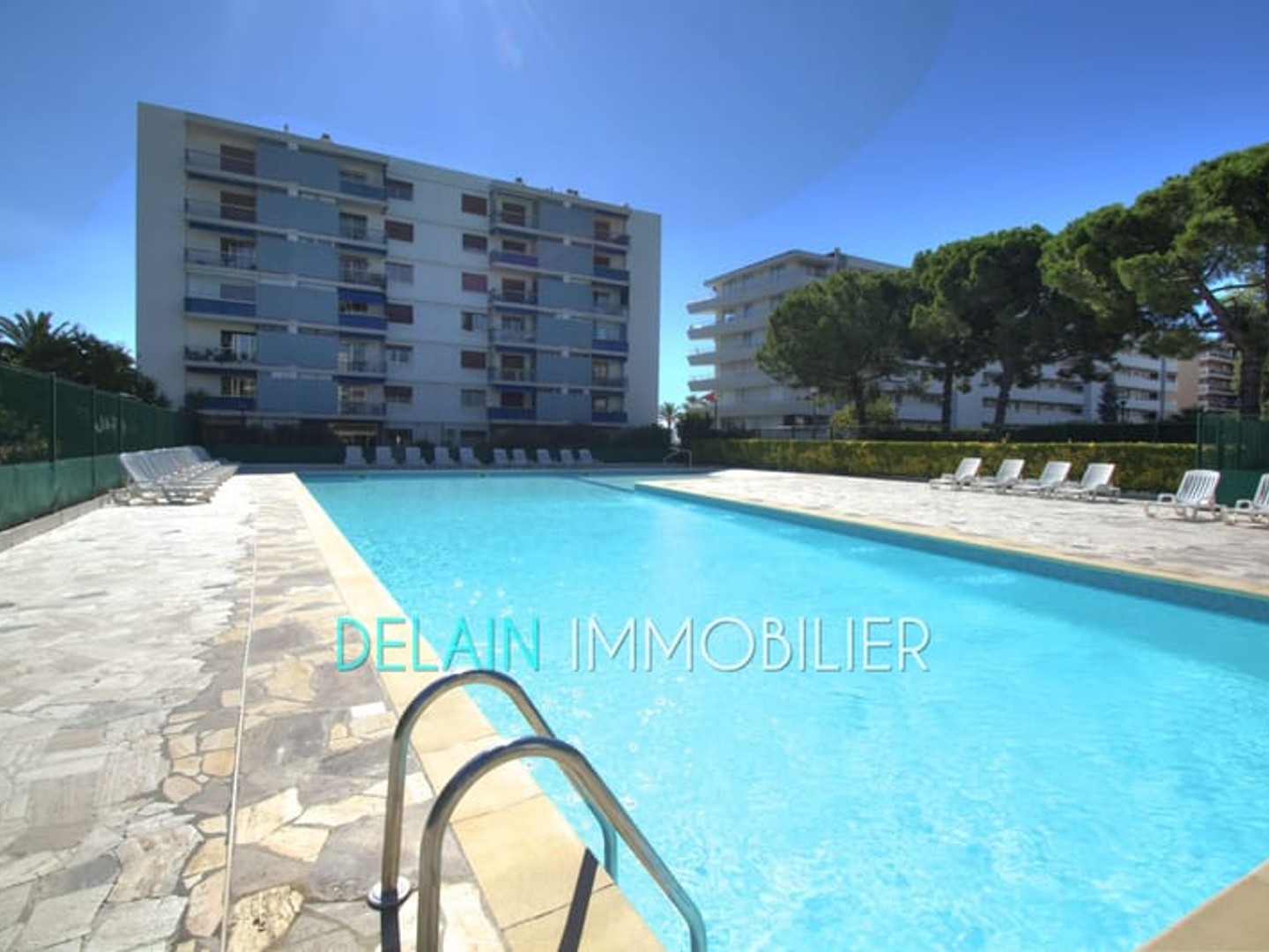 Appartement à vendre - 2 pièces - 56m2 - Cagnes-Sur-Mer (06800)