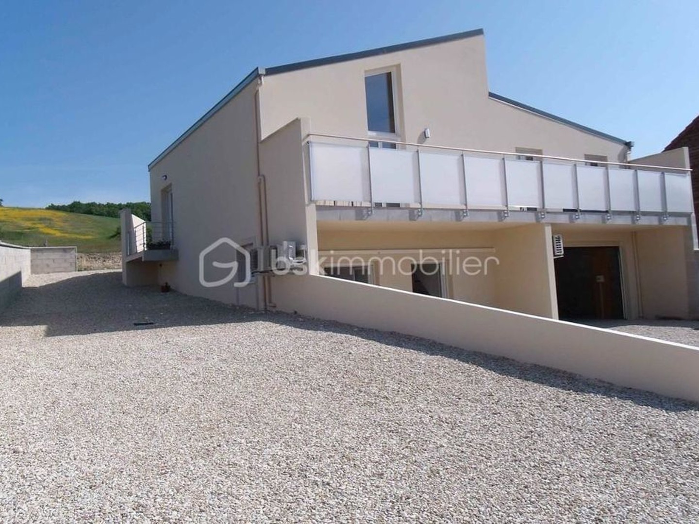 Maison neuve d'Architecte et d'ingénieur de 216 m² à Nailly