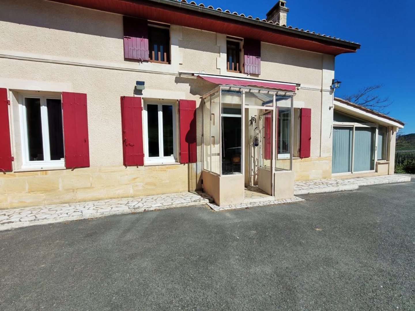 Maison à vendre - 7 pièces - 162m2 - Saint-Cibard (33570)