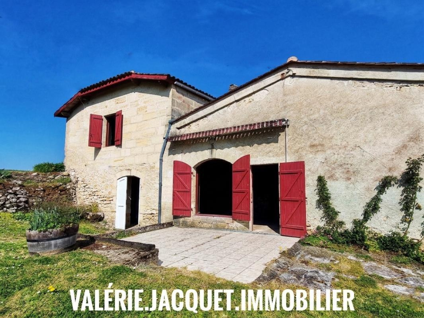 Maison à vendre - 7 pièces - 162m2 - Saint-Cibard (33570)