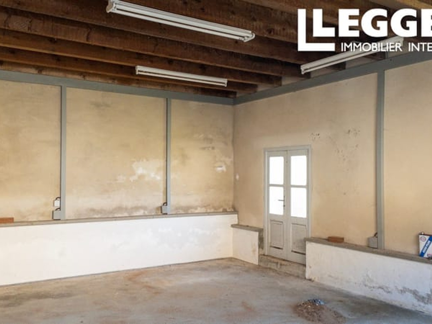 Locaux à vendre - 60m2 - Chassenon (16150)