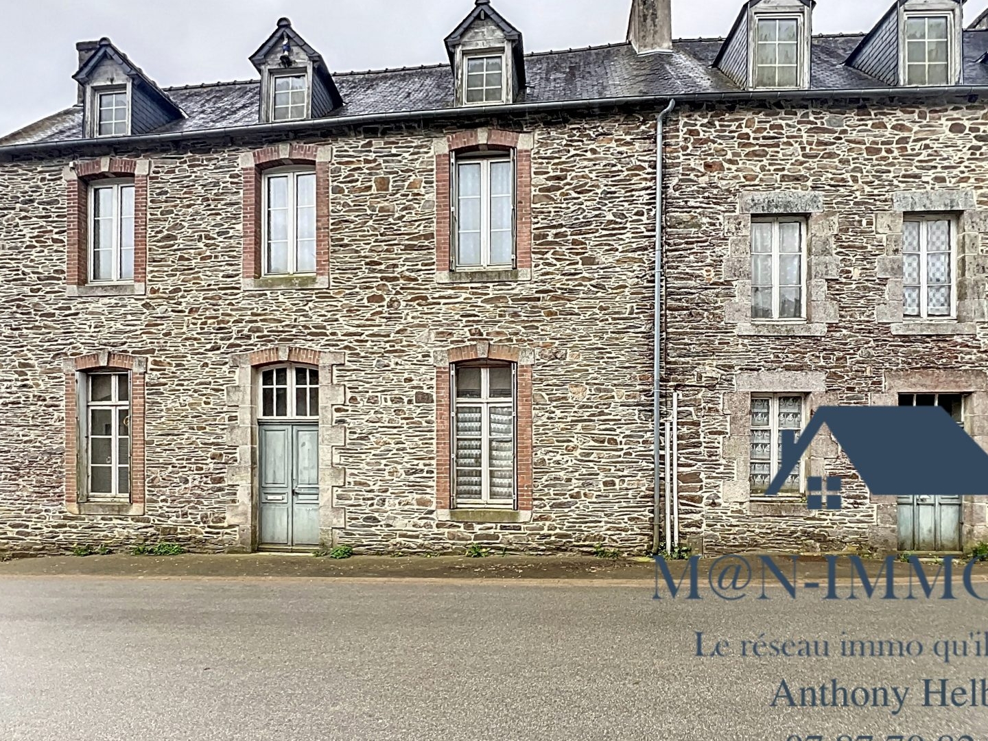 Maison à rénover bourg Uzel