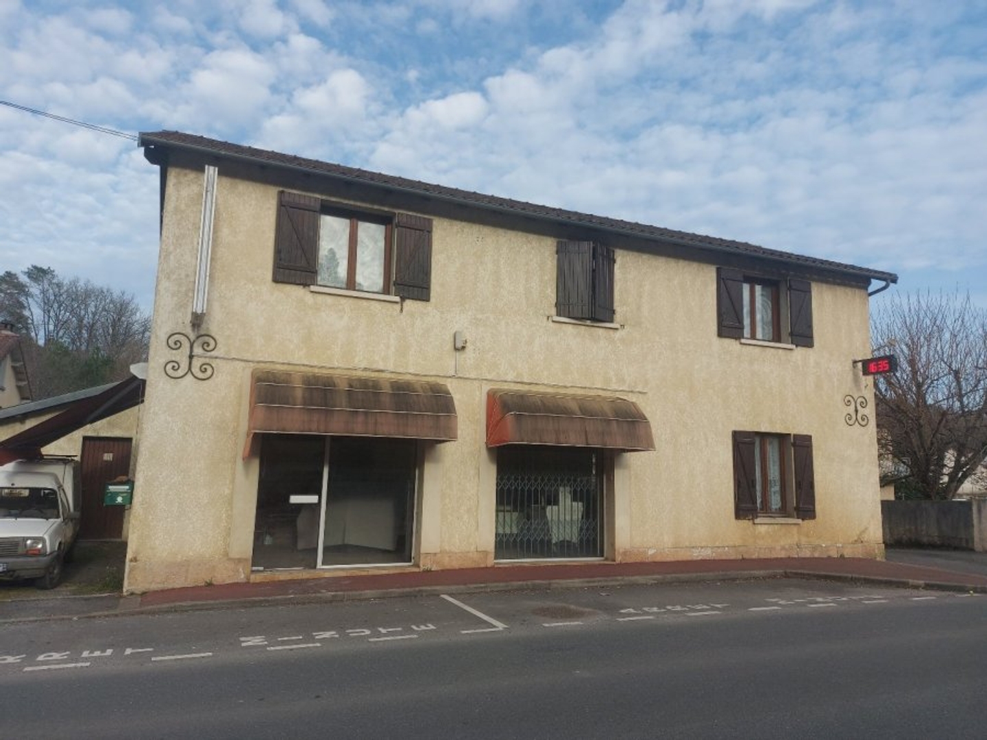 Maison à vendre - 7 pièces - 170m2 - Sanilhac (24660)