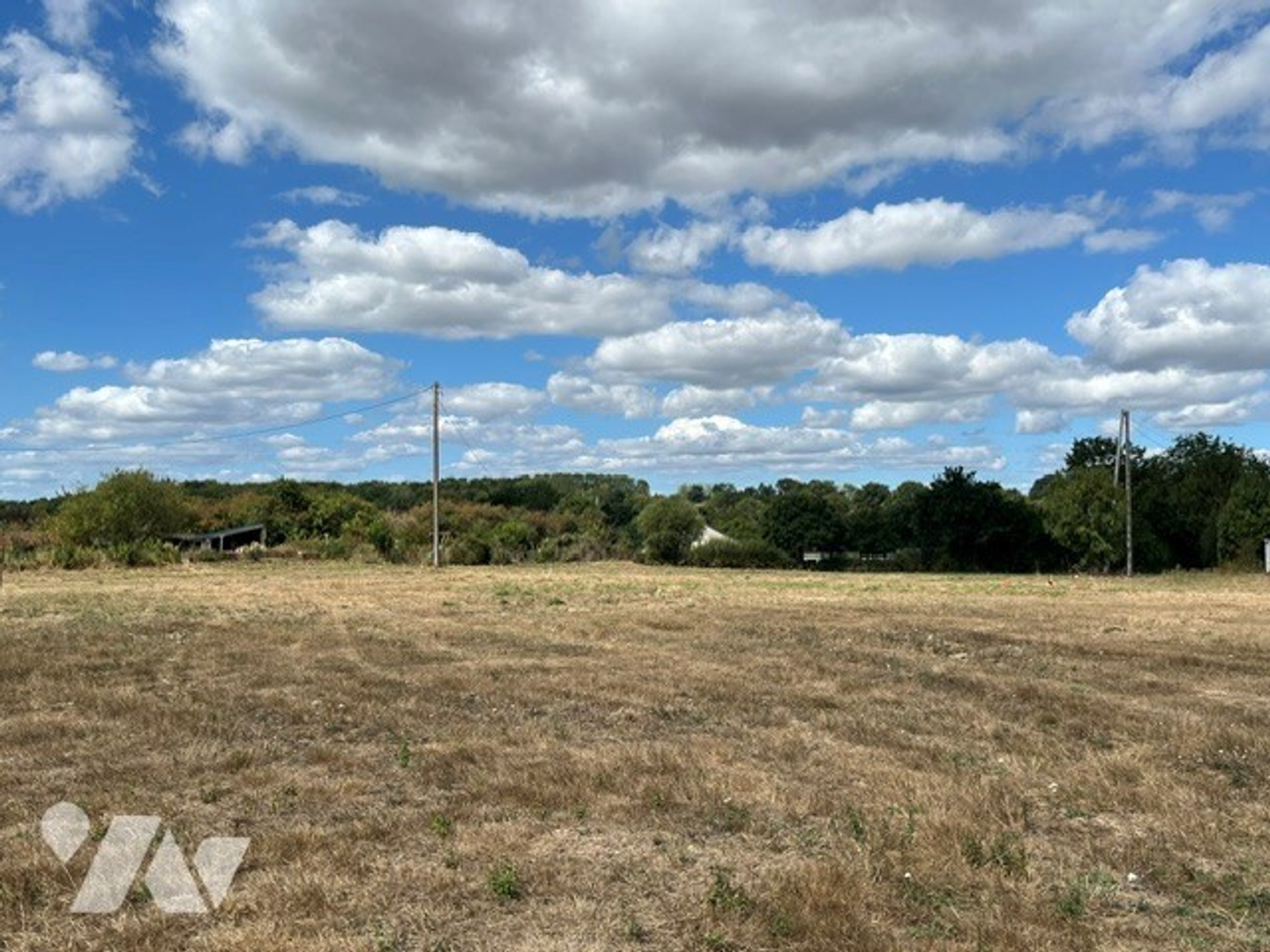 Terrain 1075 m²