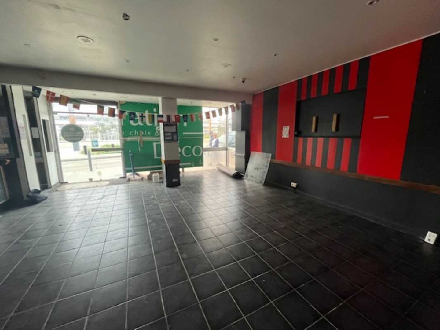 A VENDRE - IMMEUBLE EN MONOPROPRIETE SAINT-BRIEUC