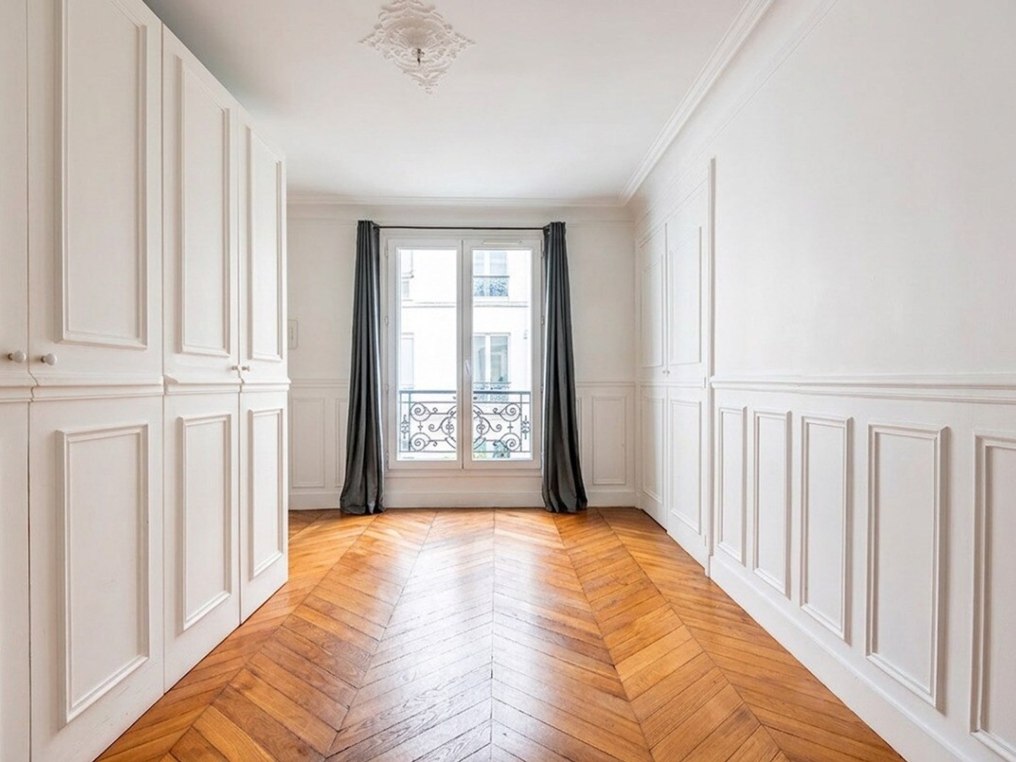 APPARTEMENT 170 M² / 5 PIÈCES — USAGE MIXTE, PARIS 9E