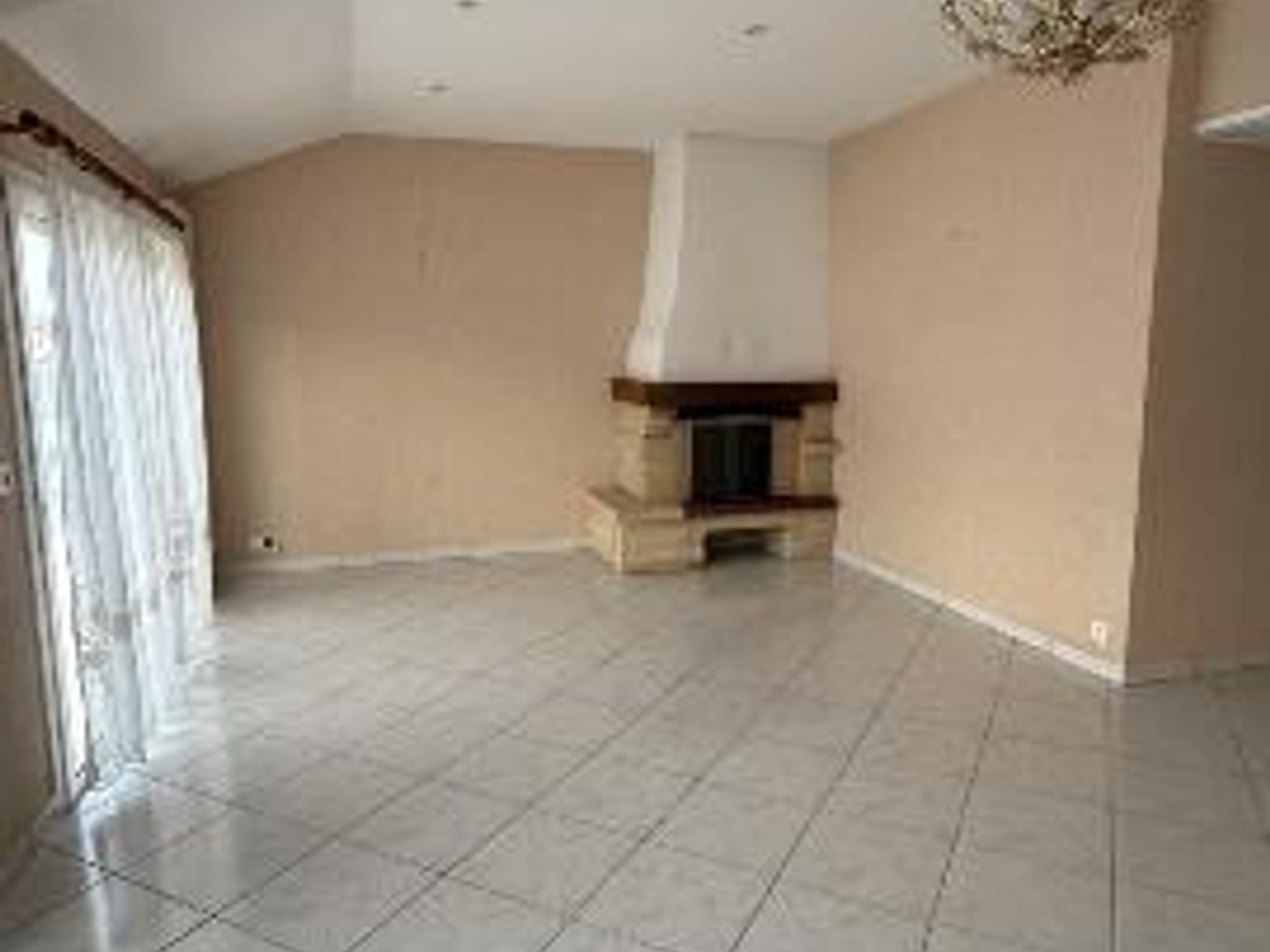 Maison à vendre - 5 pièces - 100m2 - Mortagne-Sur-Sèvre (85290)