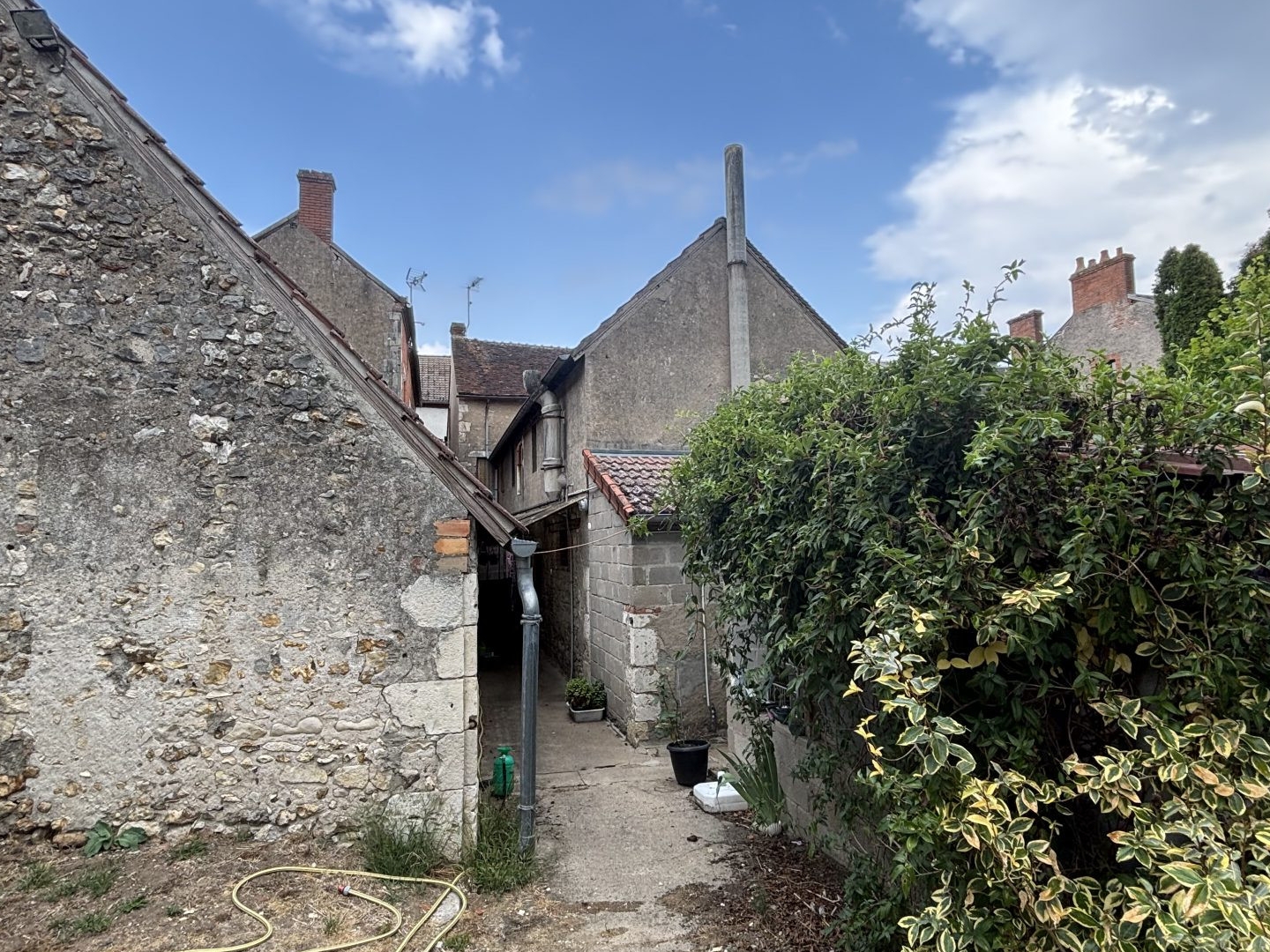 Immeuble à vendre - 6 pièces - 626m2 - Ouzouer-Sur-Trézée (45250)