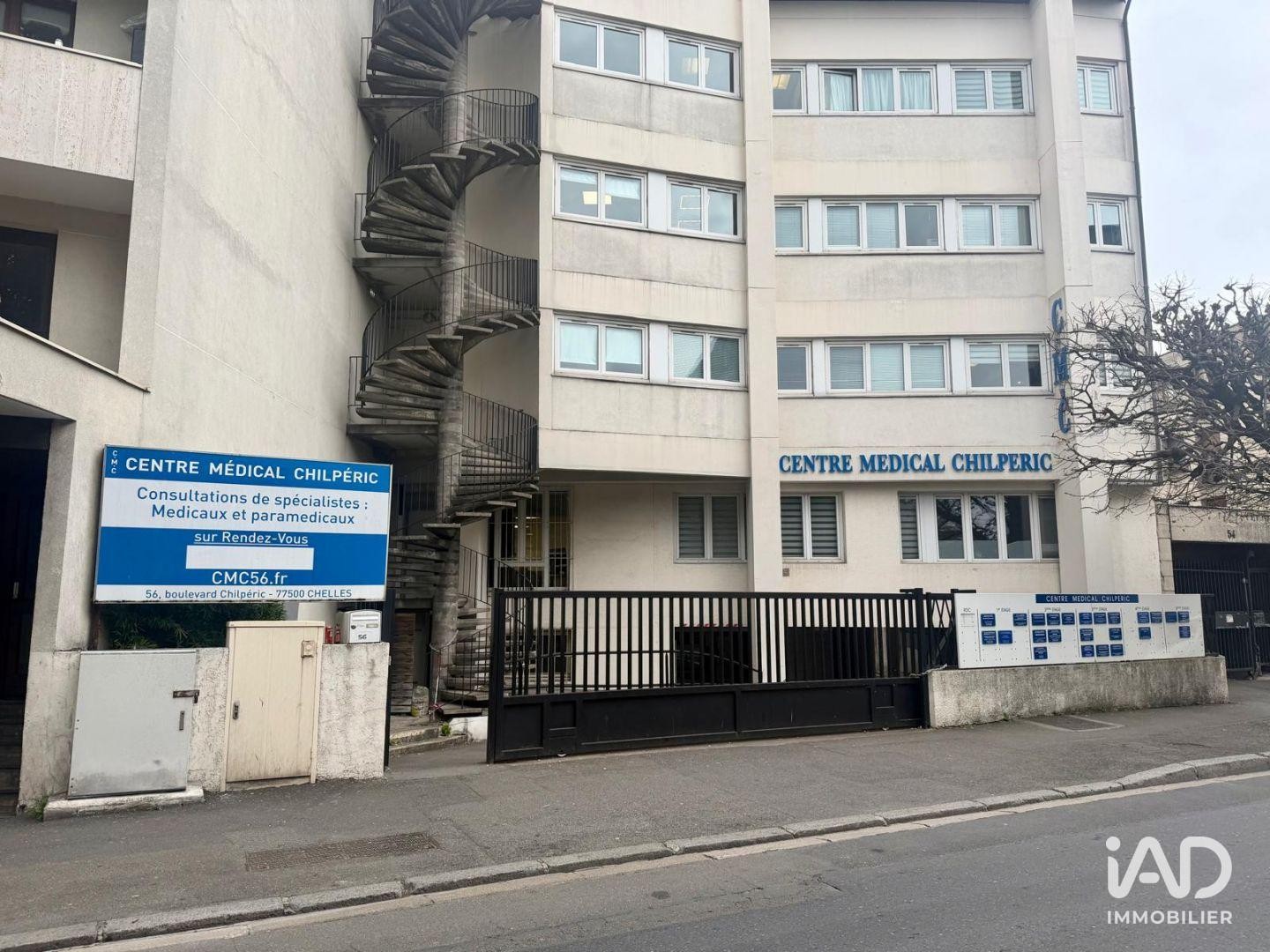Local professionnel 44 m²